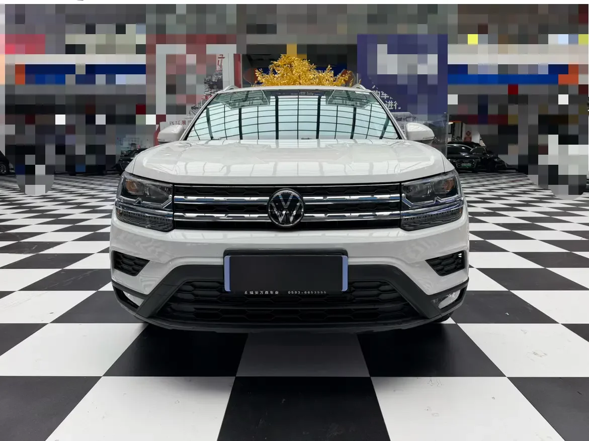 Volkswagen Tharu
