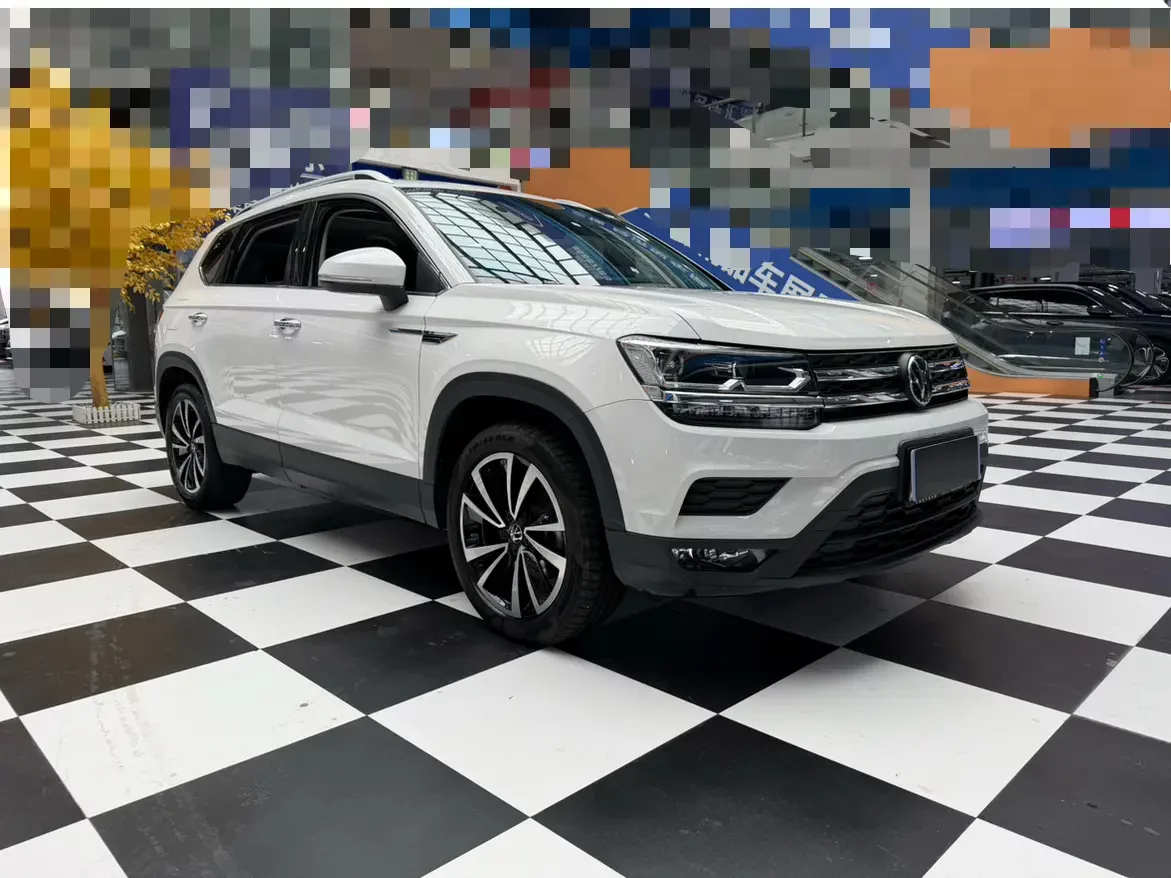 Volkswagen Tharu