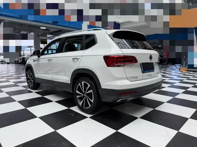 Volkswagen Tharu