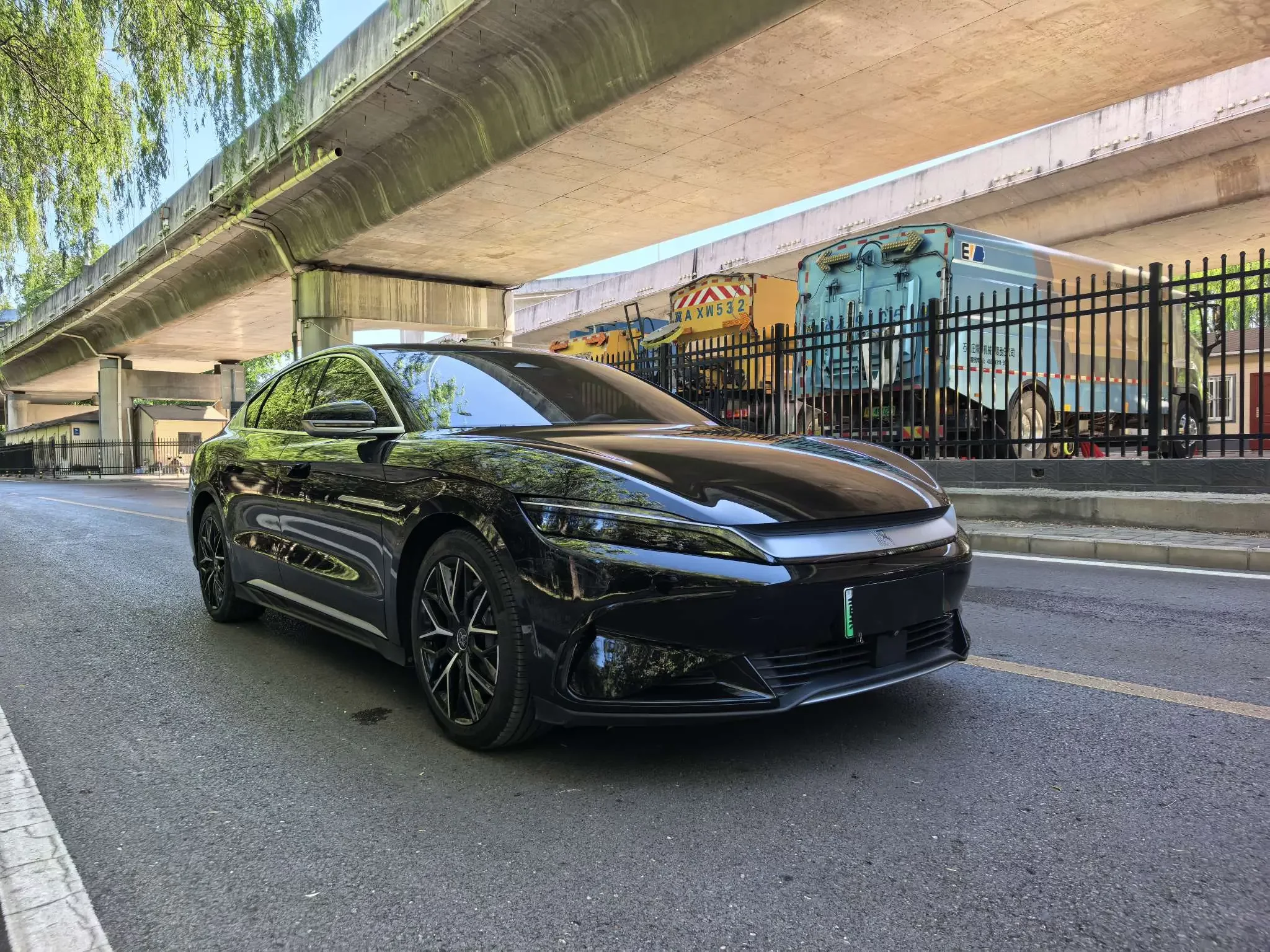 BYD Han EV