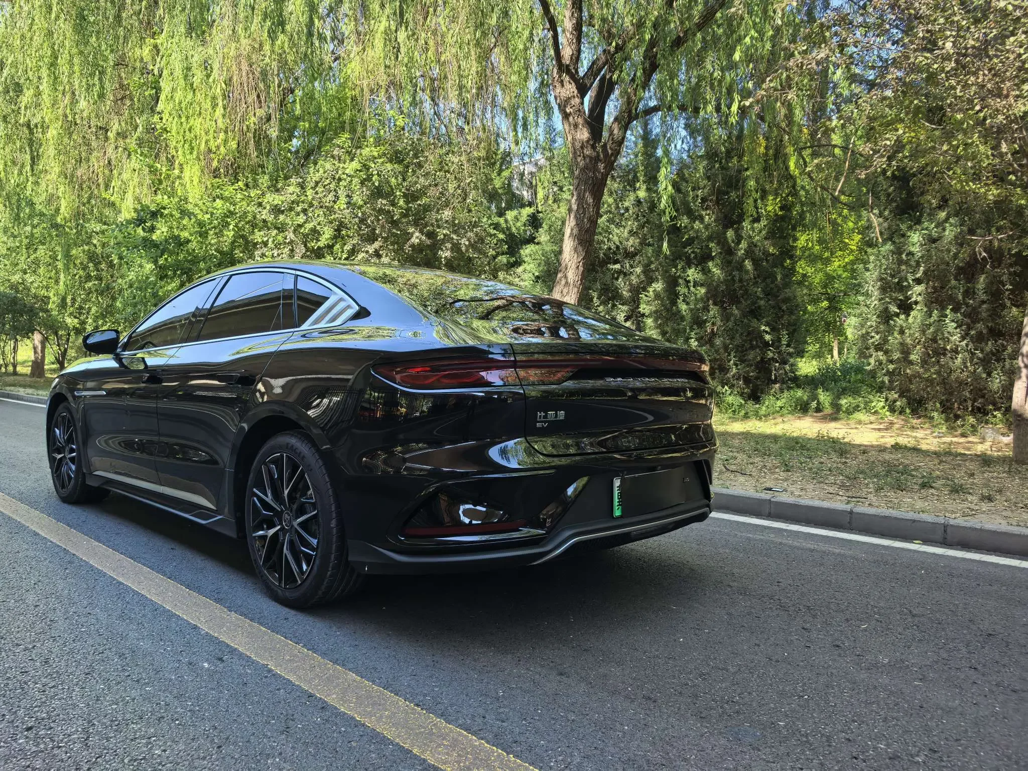BYD Han EV