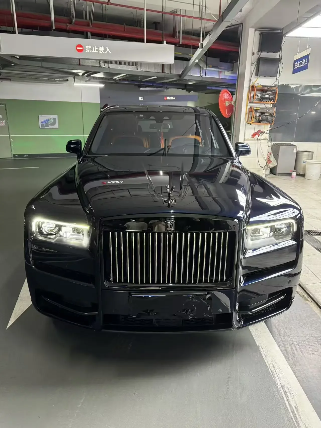 Rolls Royce Cullinan