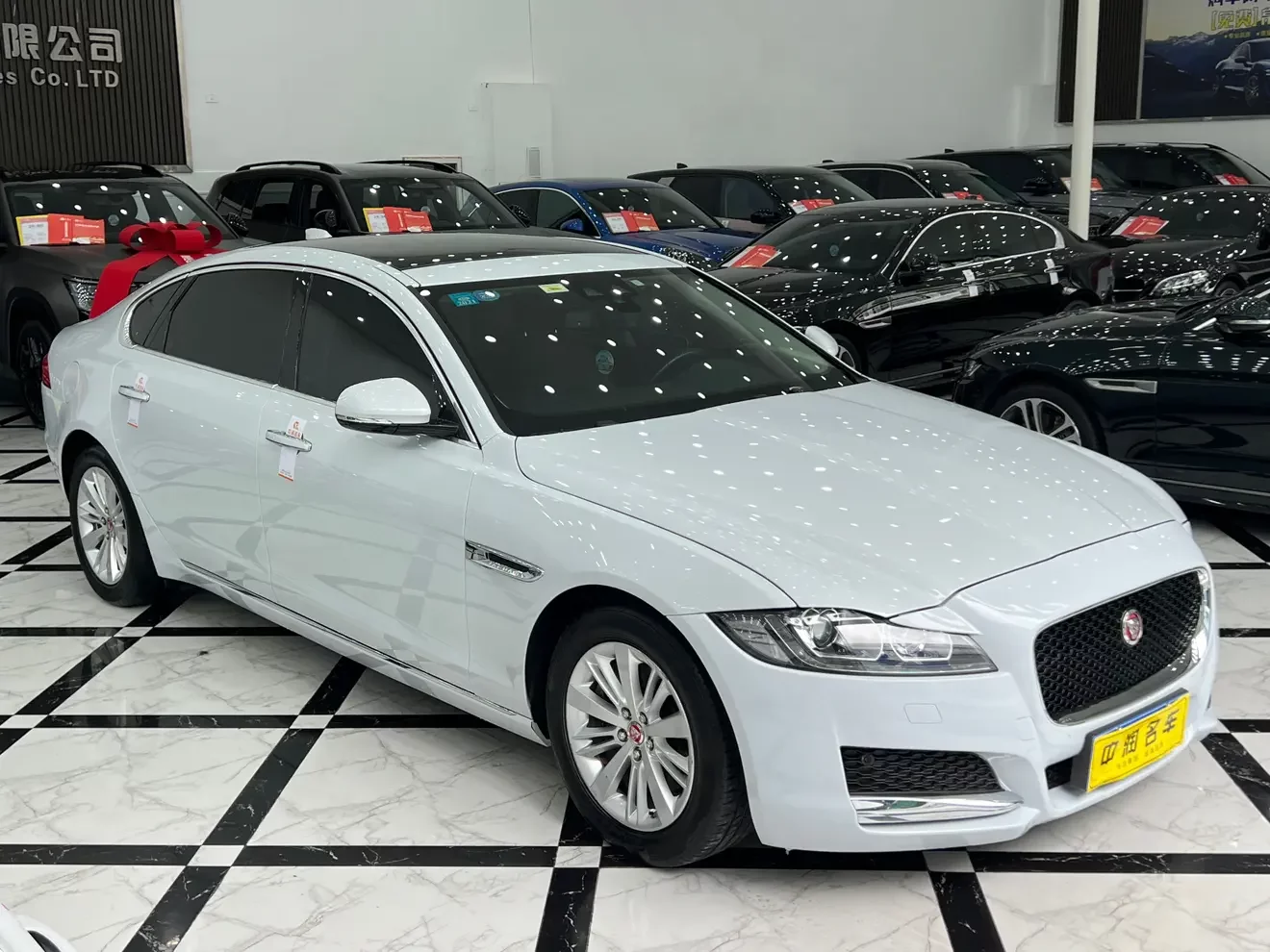 Jaguar XFL