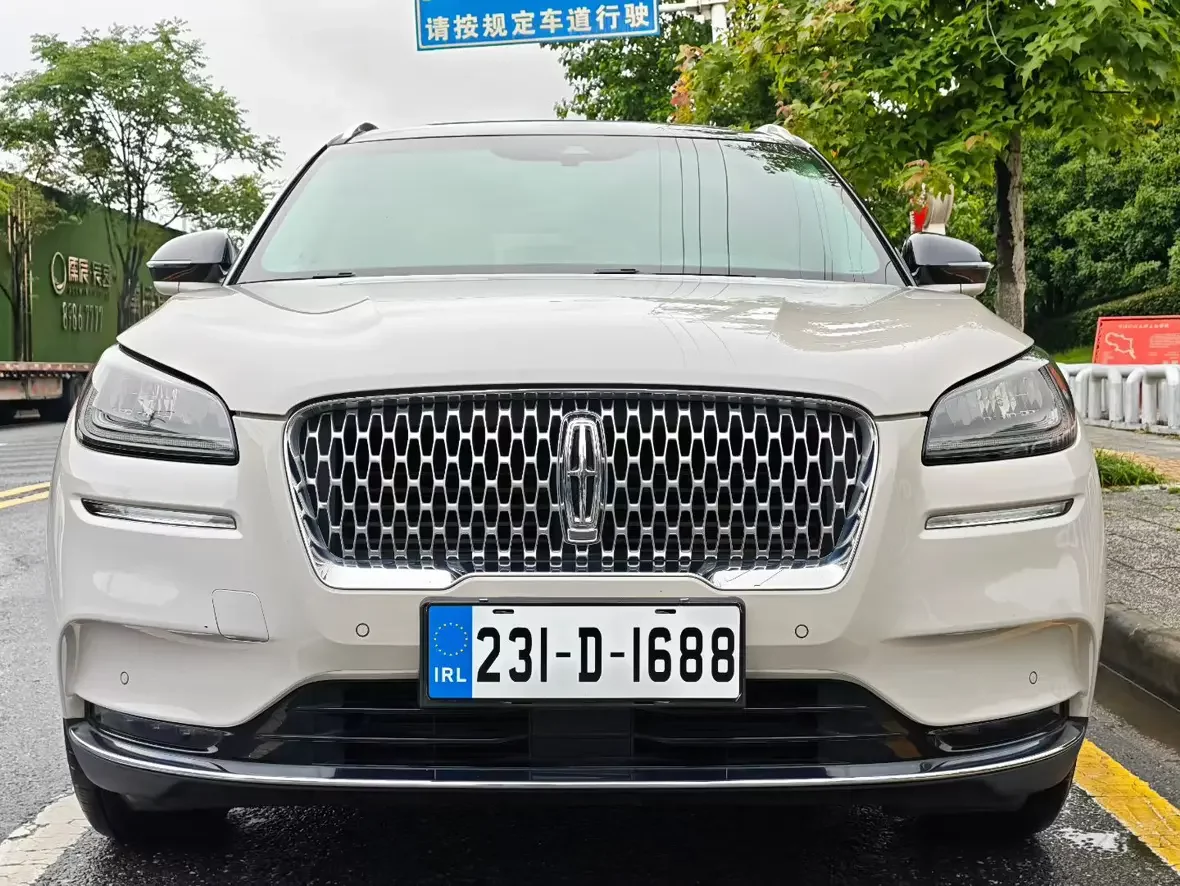 Lincoln adventurer