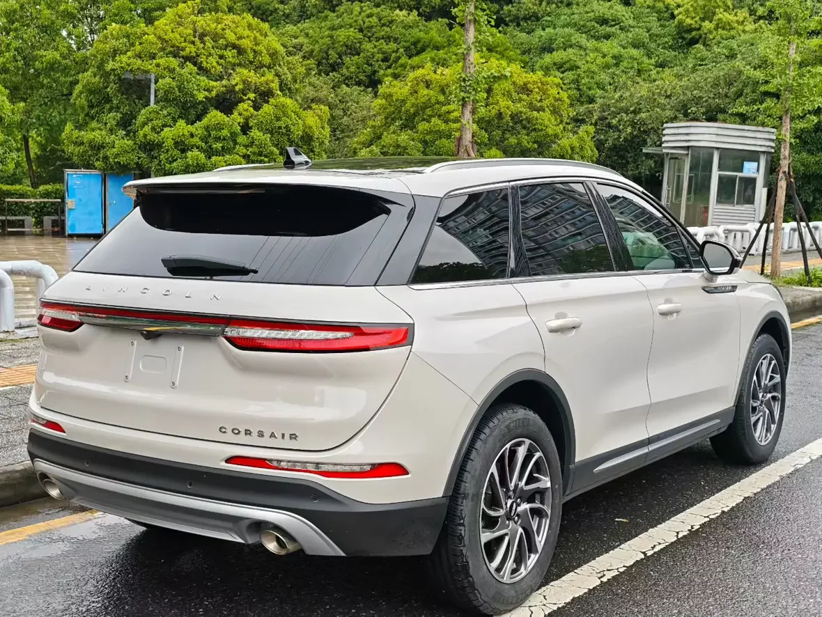 Lincoln adventurer