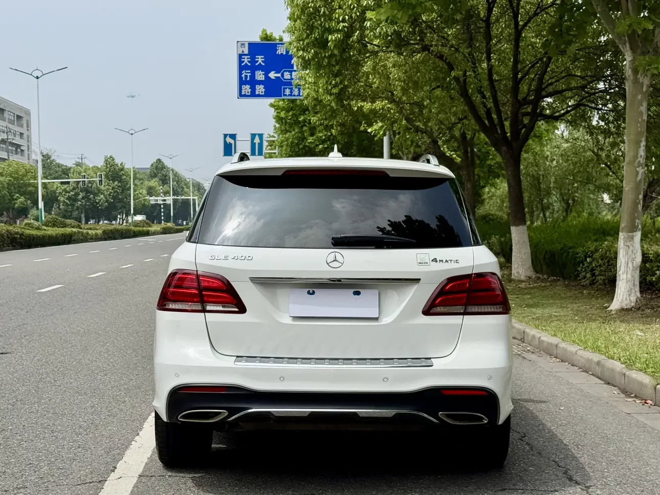Mercedes-Benz GLE (Imported)