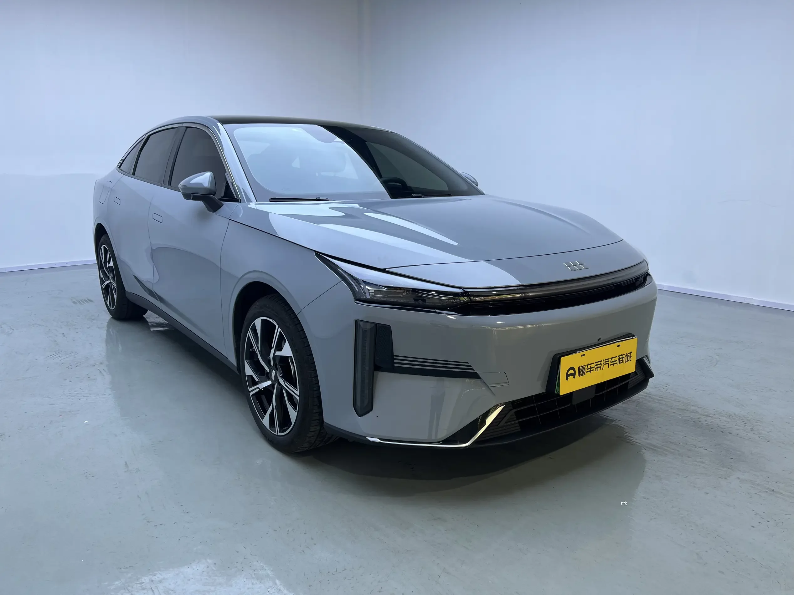 Geely Galaxy L6