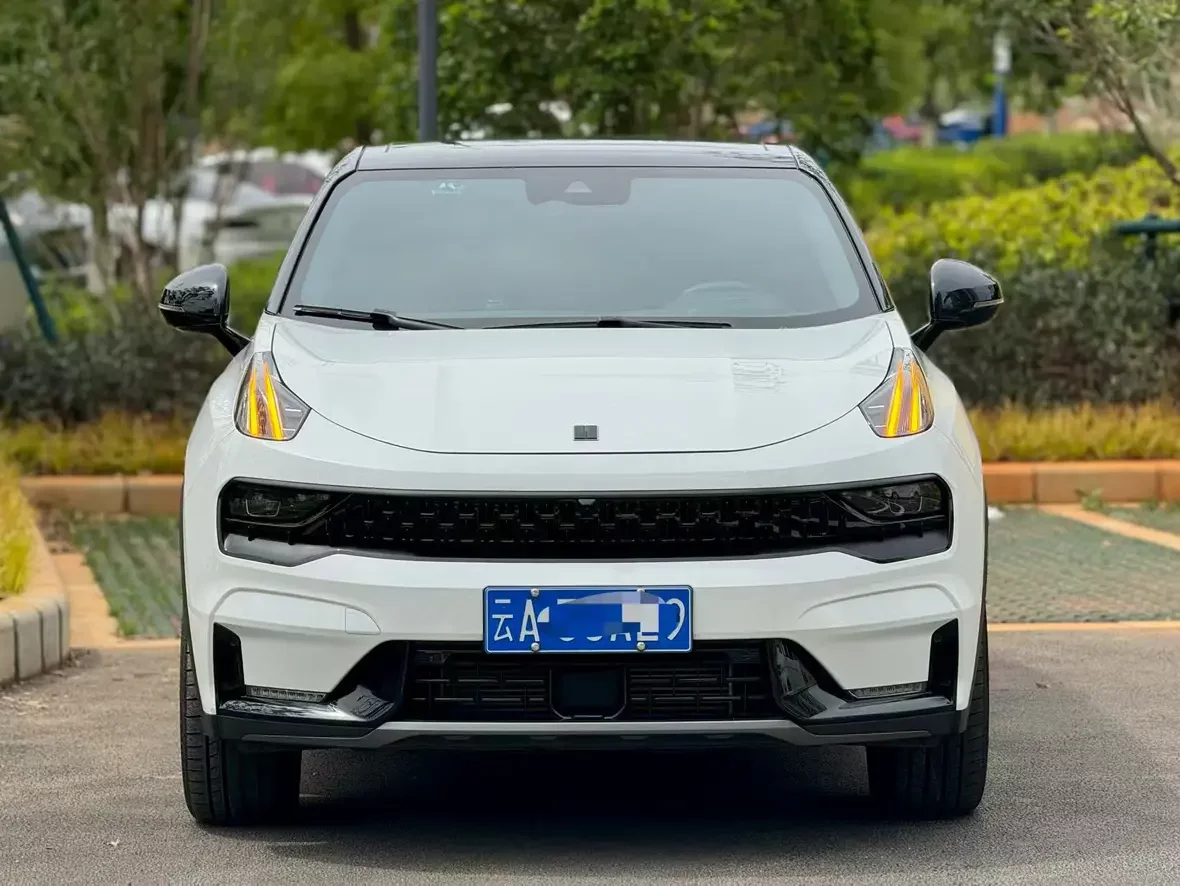 Lynk & Co 05