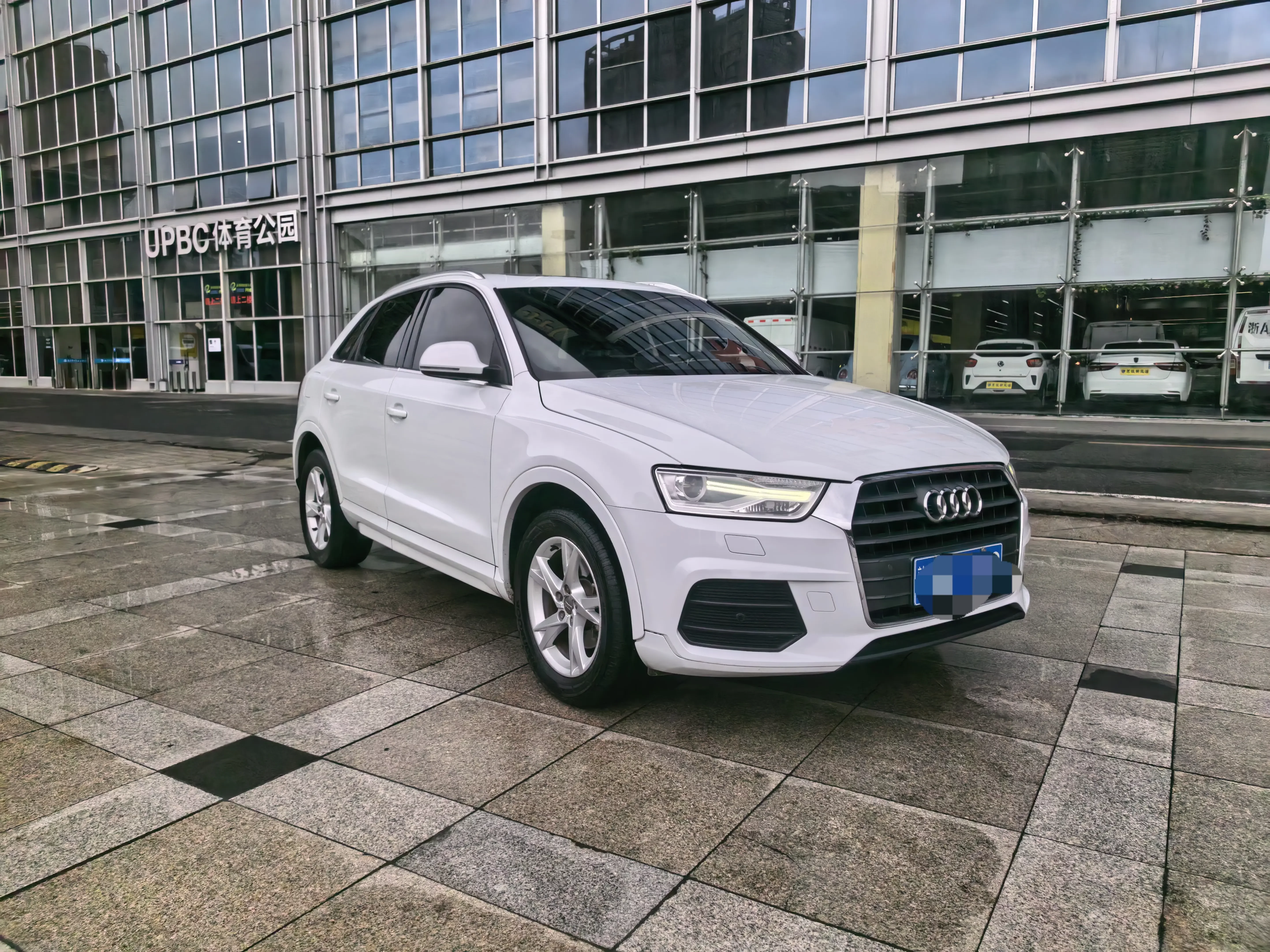 Audi Q3
