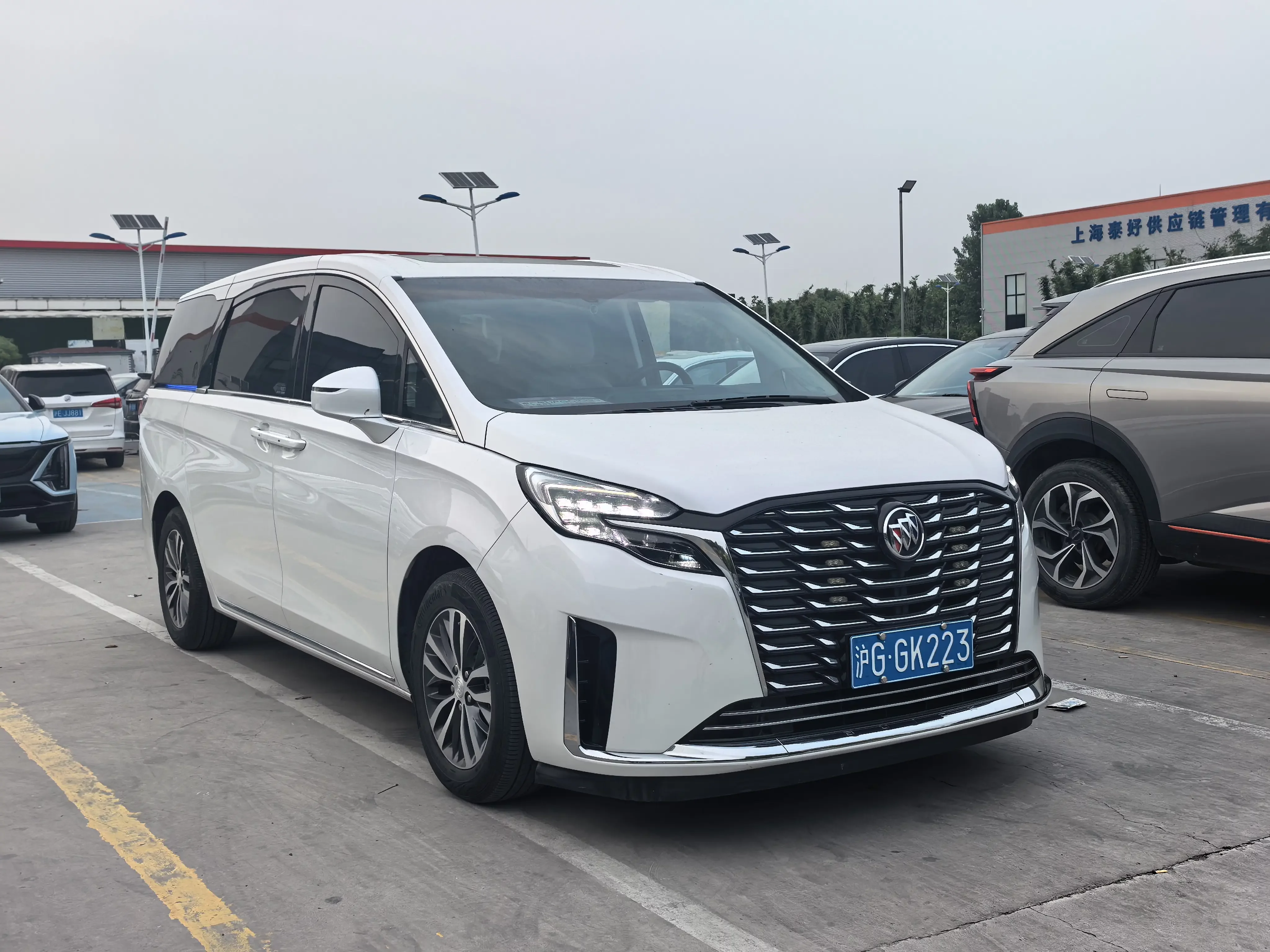 Buick GL8
