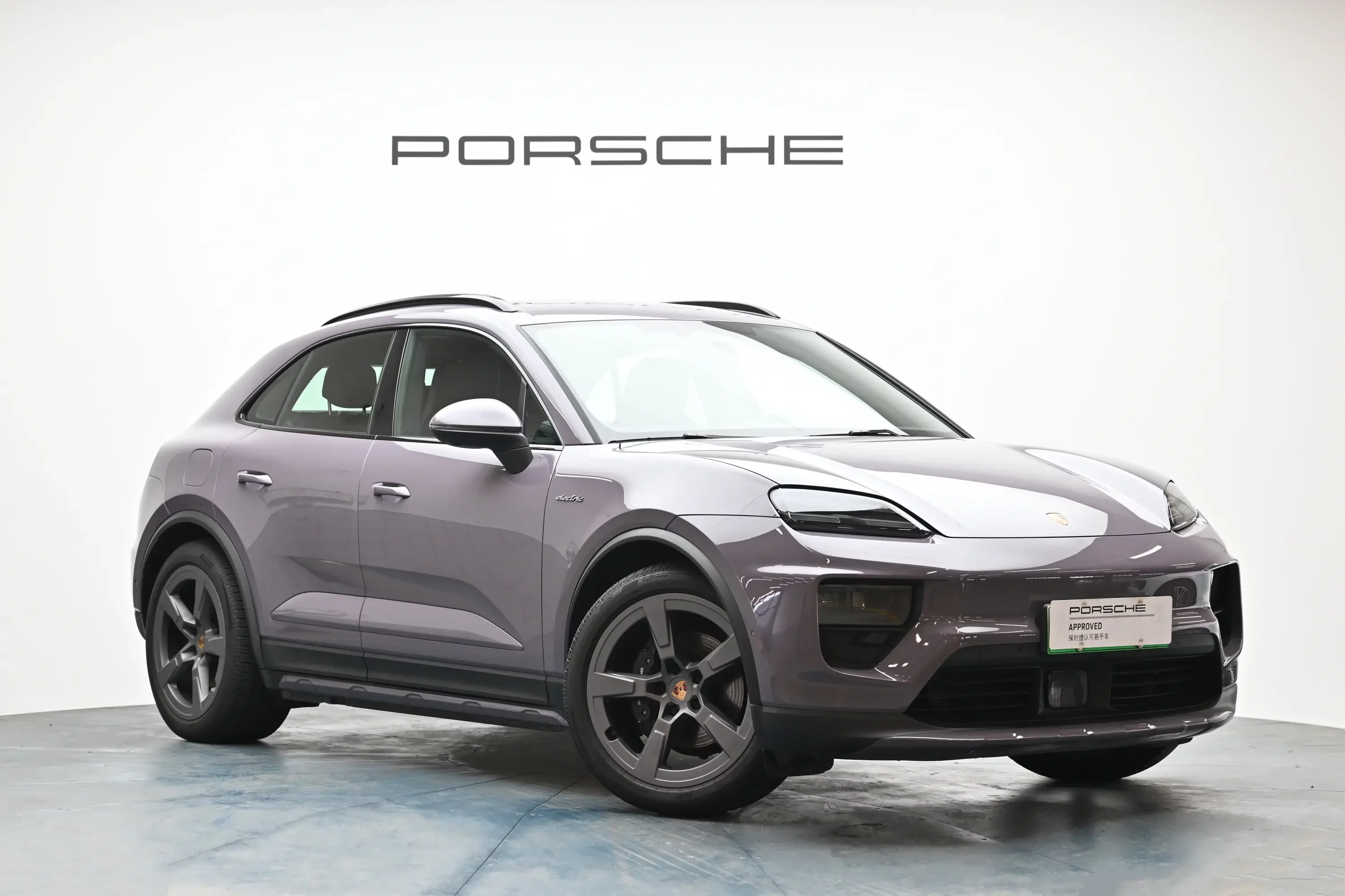 Porsche Macan EV
