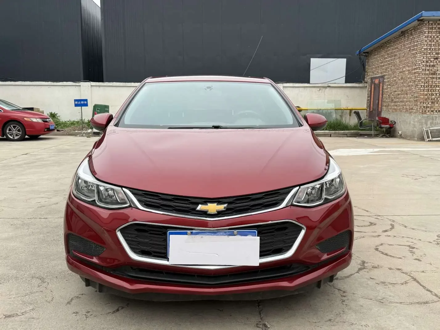Chevrolet Monza (Cruze)  из Китая