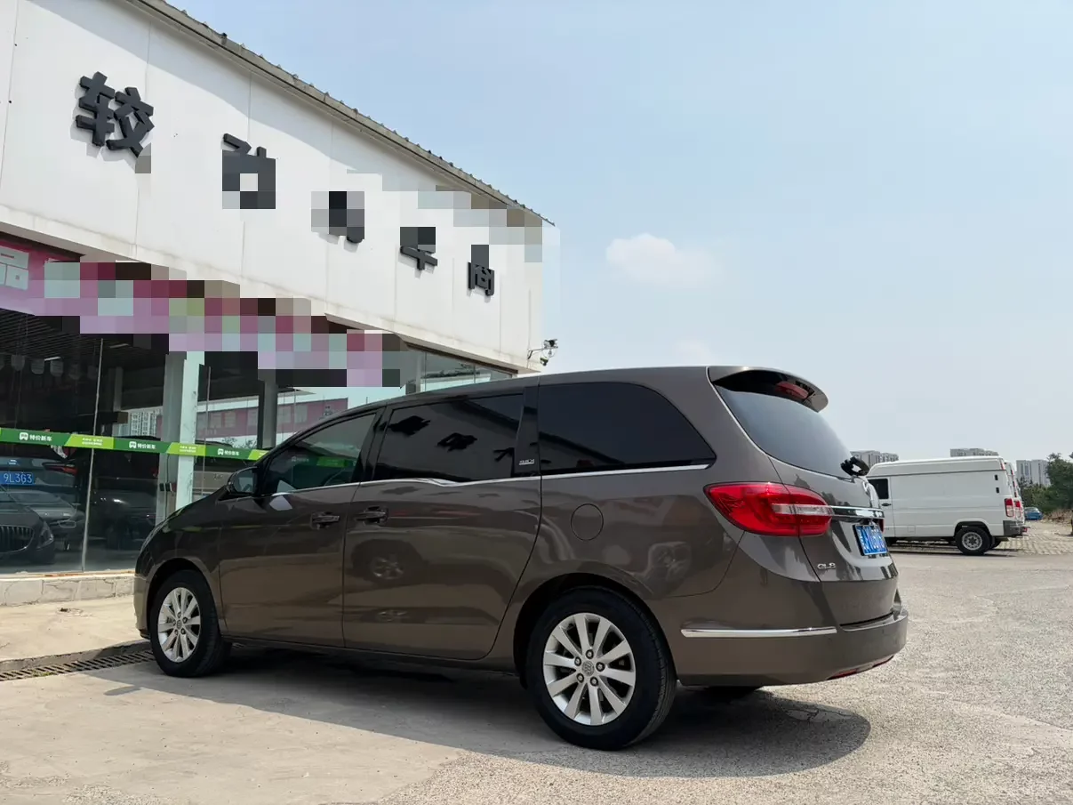 Buick GL8