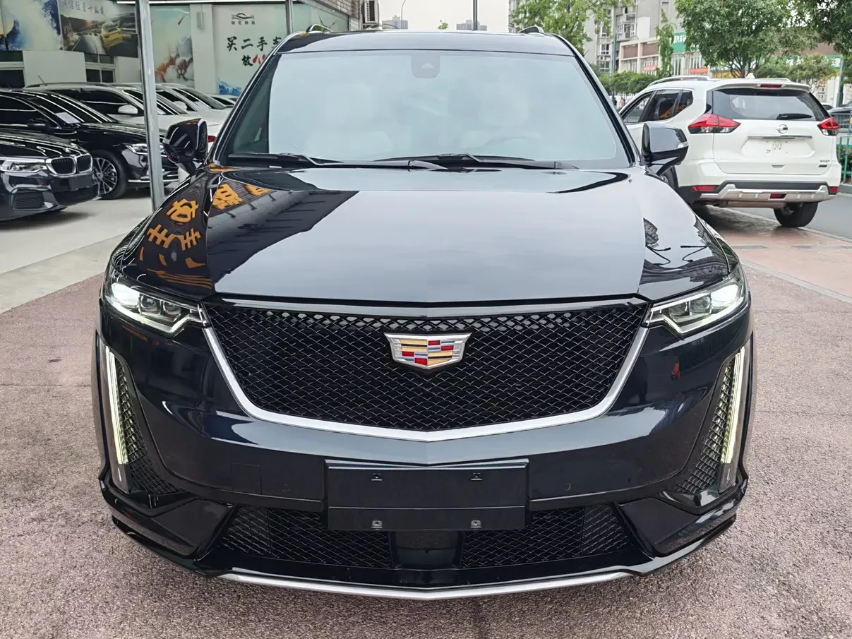 Cadillac XT6
