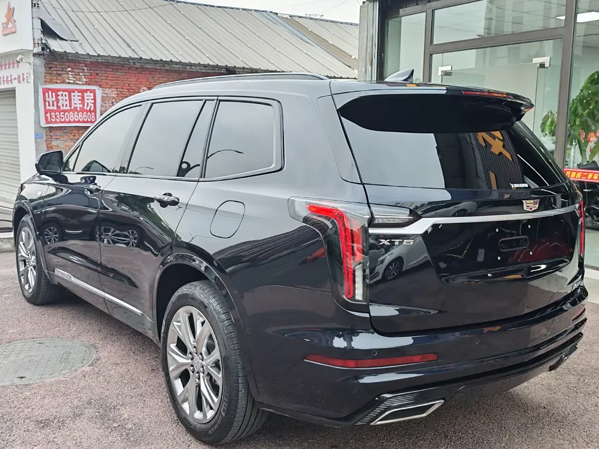 Cadillac XT6