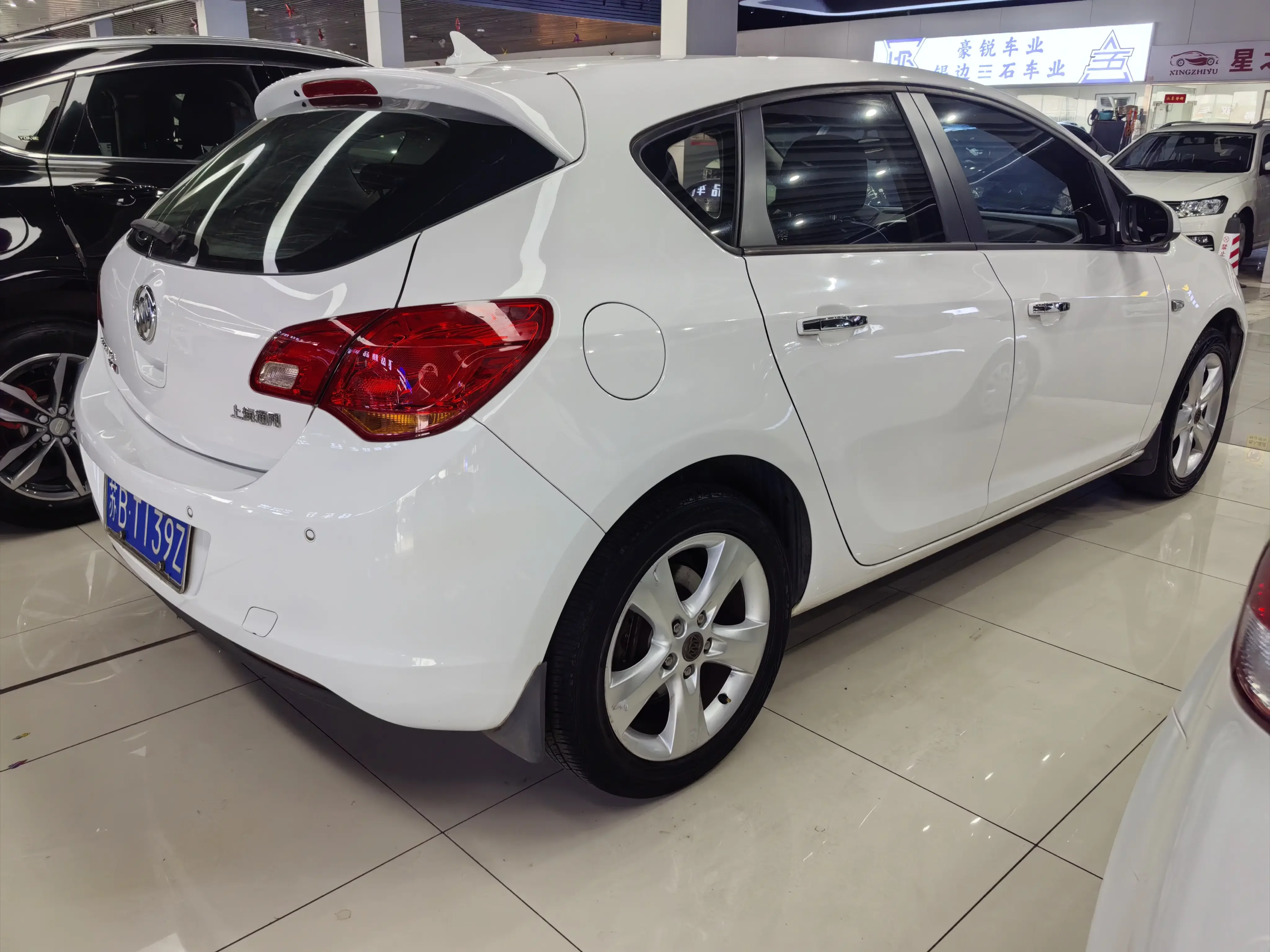 Buick Yinglang