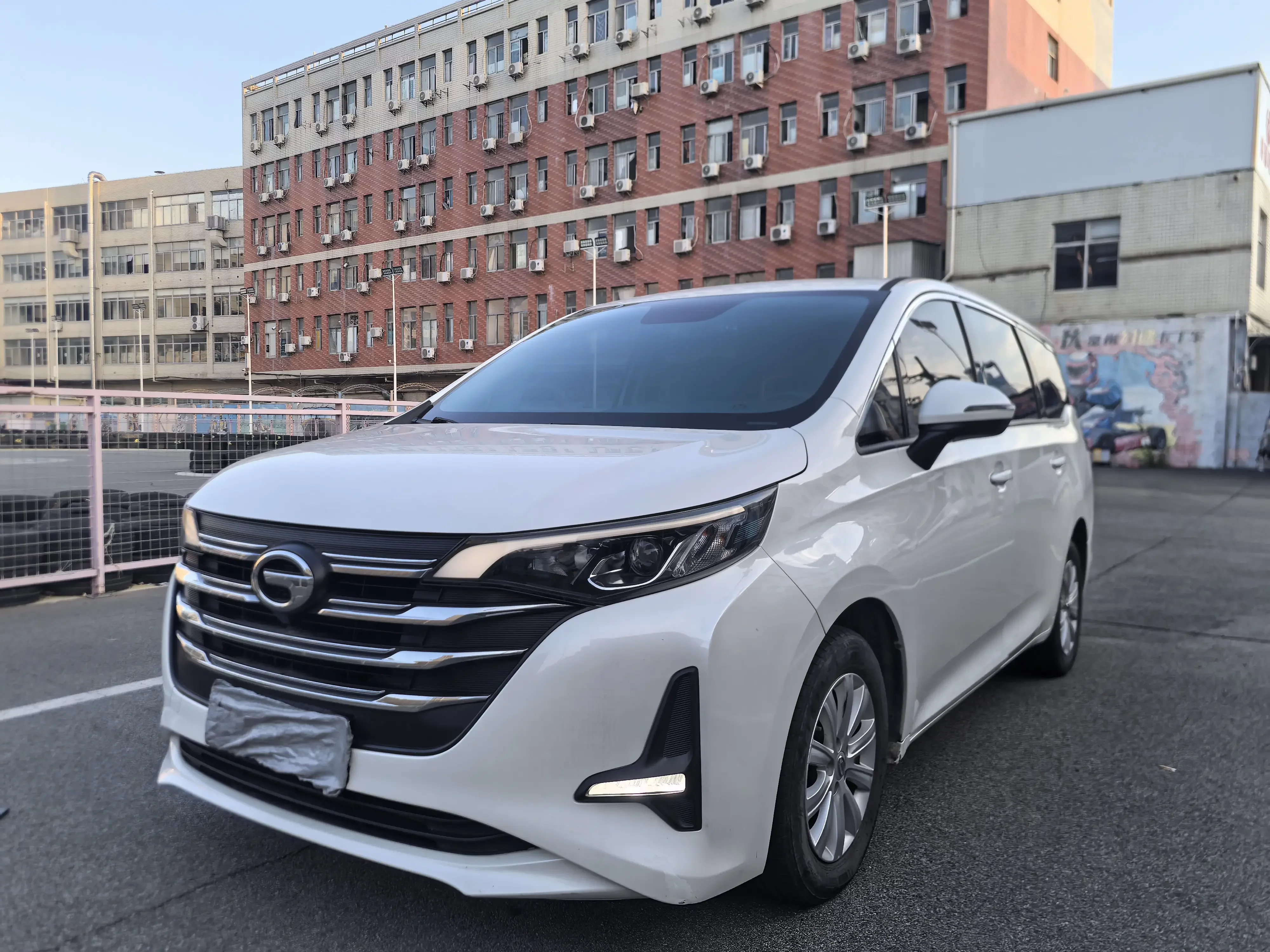 GAC Trumpchi M6  из Китая