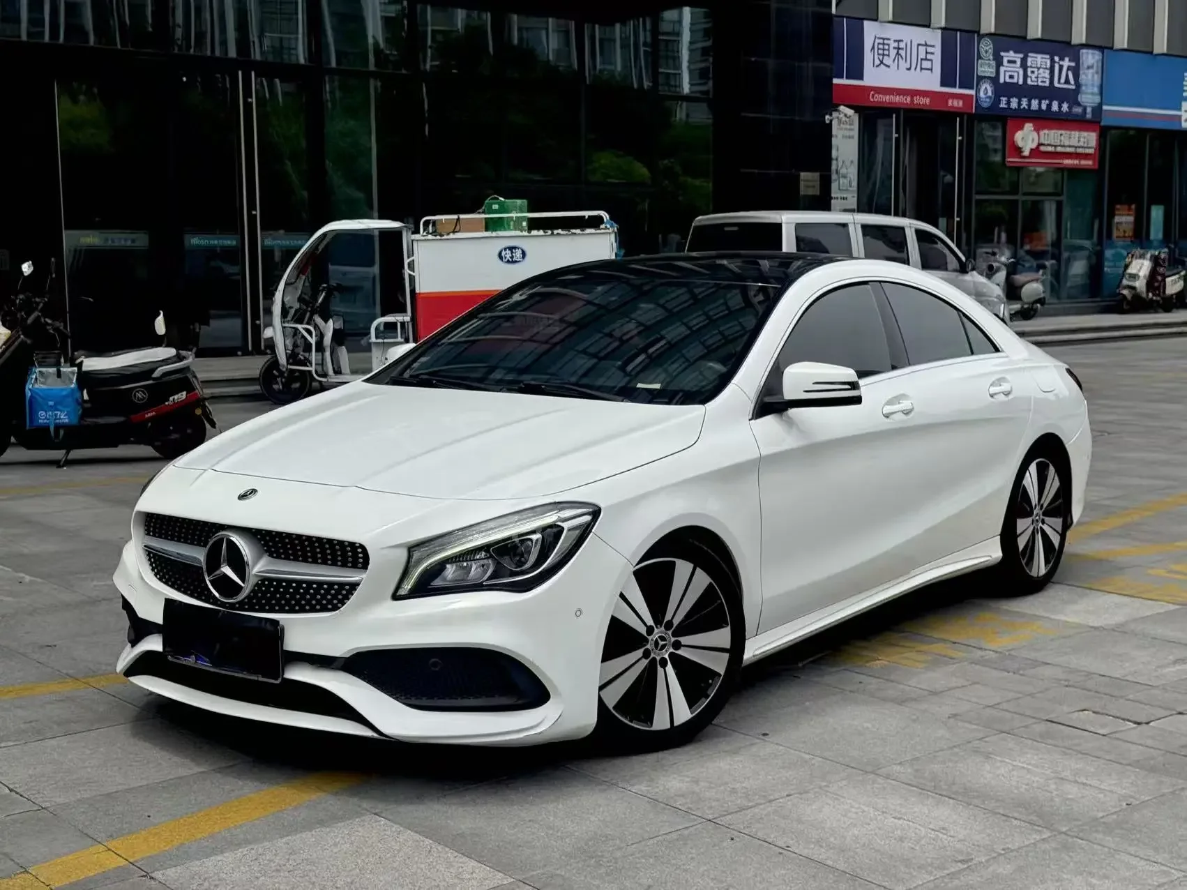 Mercedes-Benz CLA (Imported)