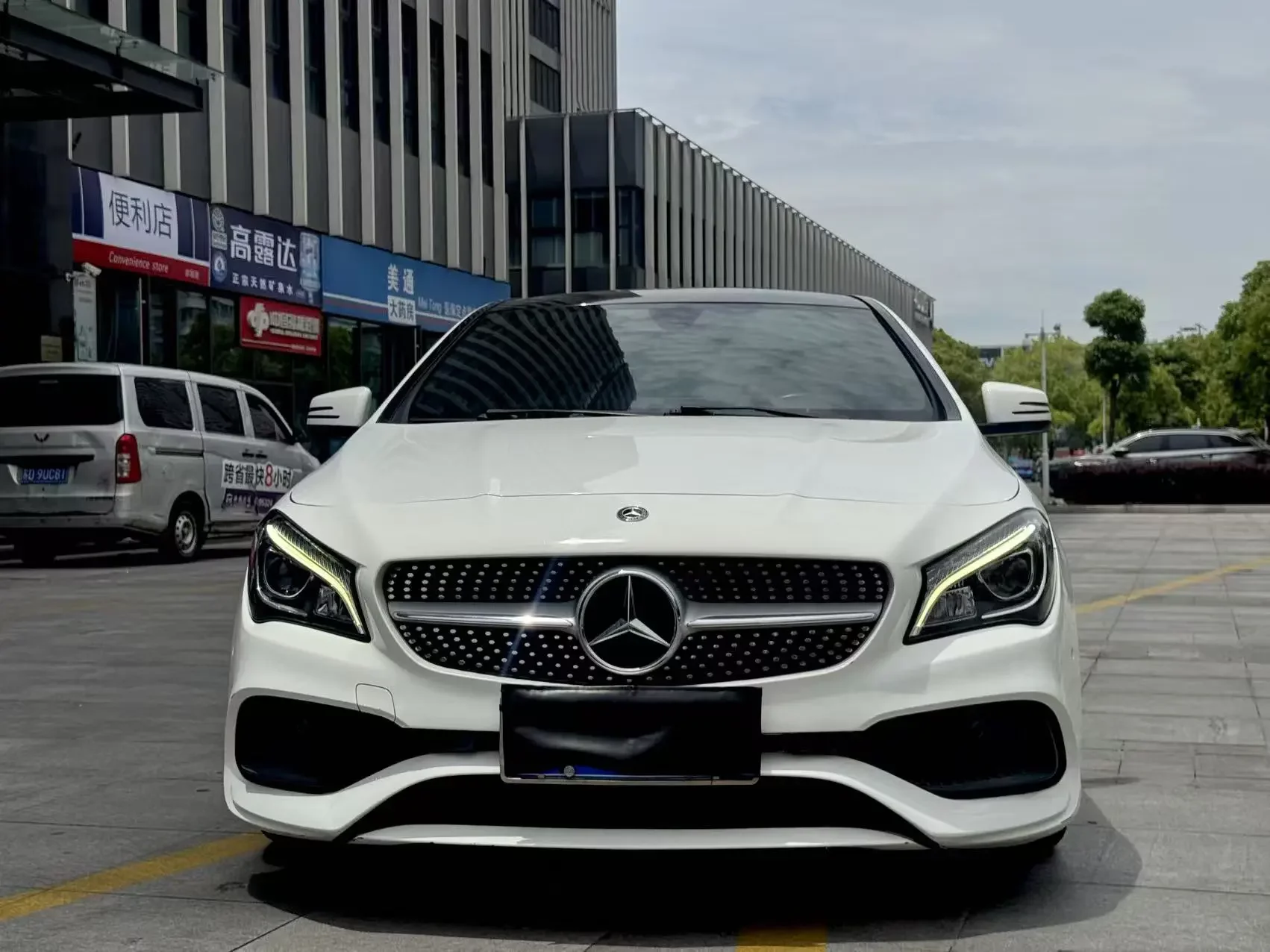 Mercedes-Benz CLA (Imported)
