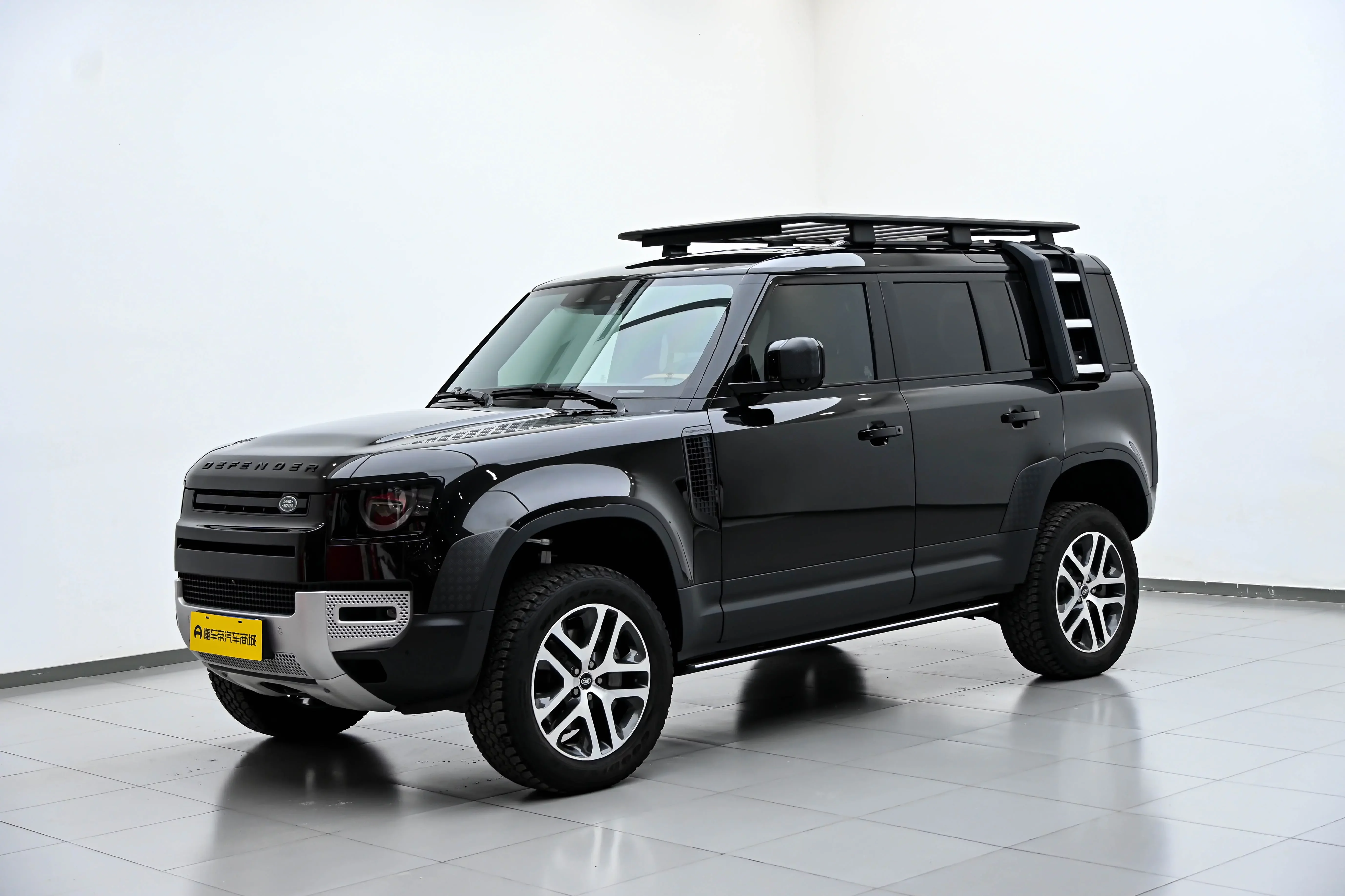 Land Rover guard