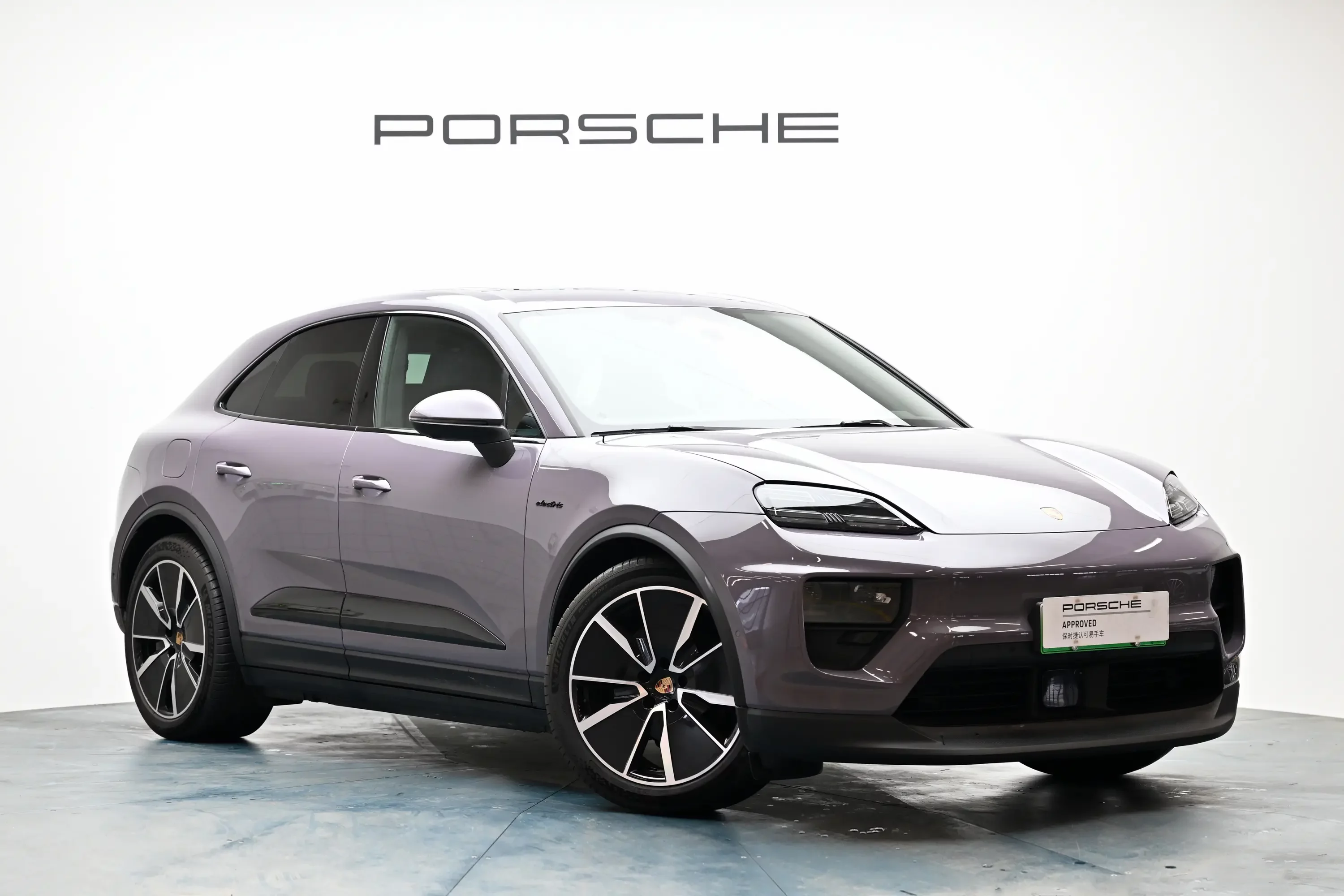 Porsche Macan EV