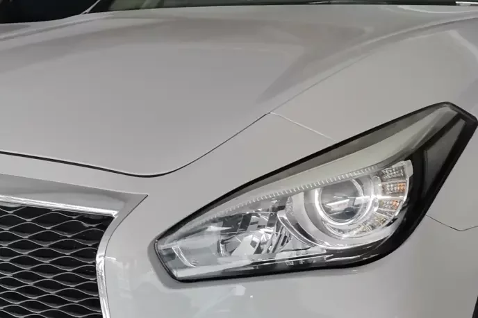 Infiniti Q70