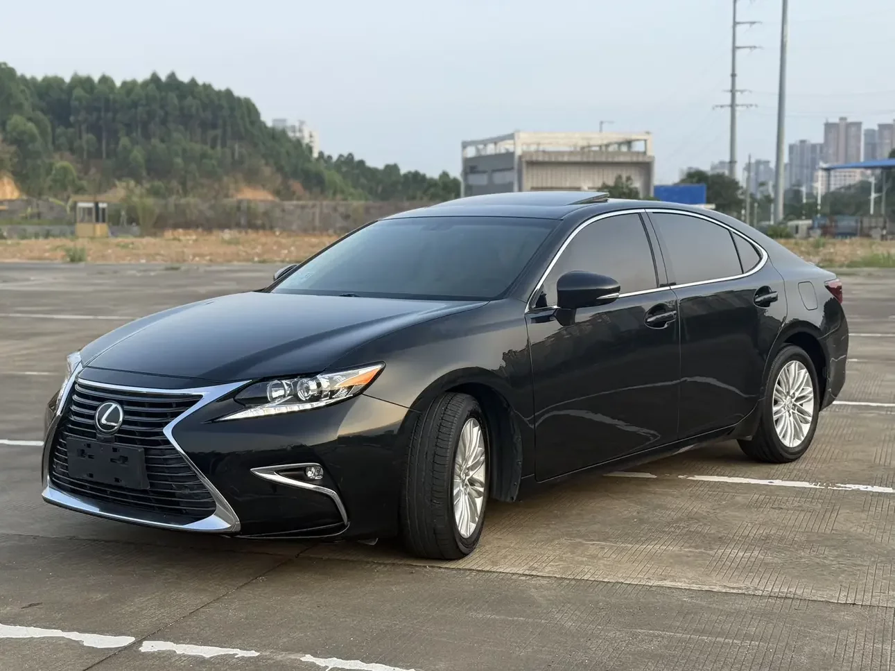 Lexus ES