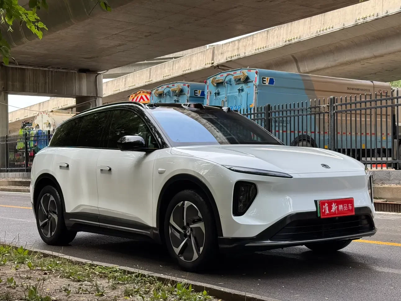 NIO ES6