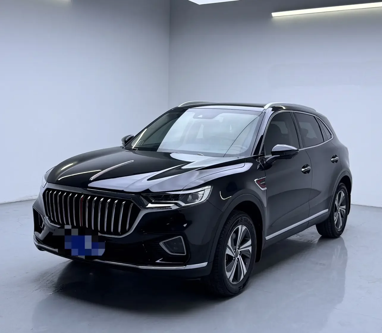 Hongqi HS5