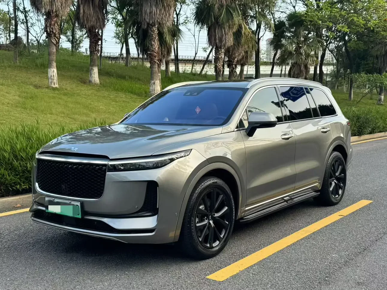 Li ONE (Ideal ONE)  из Китая