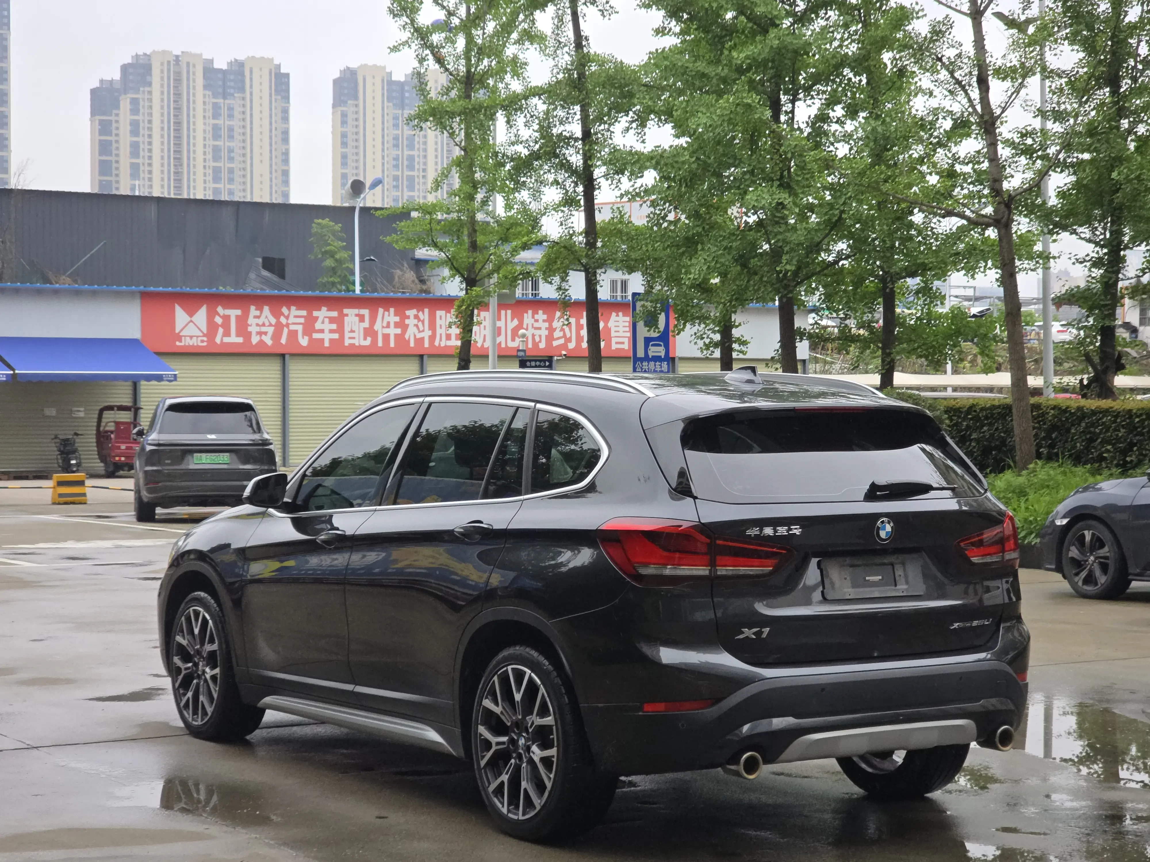 BMW X1
