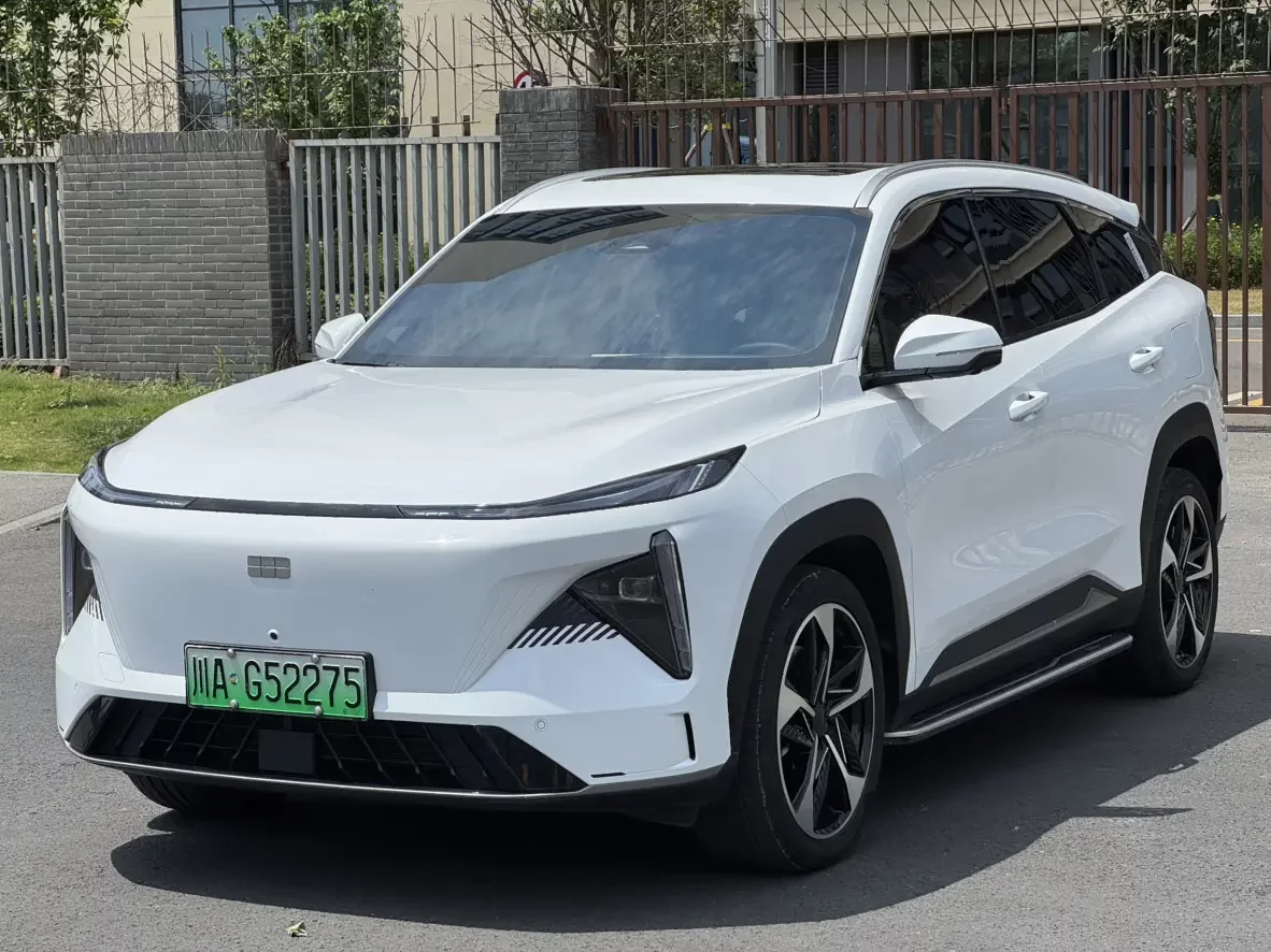 Geely Galaxy L7