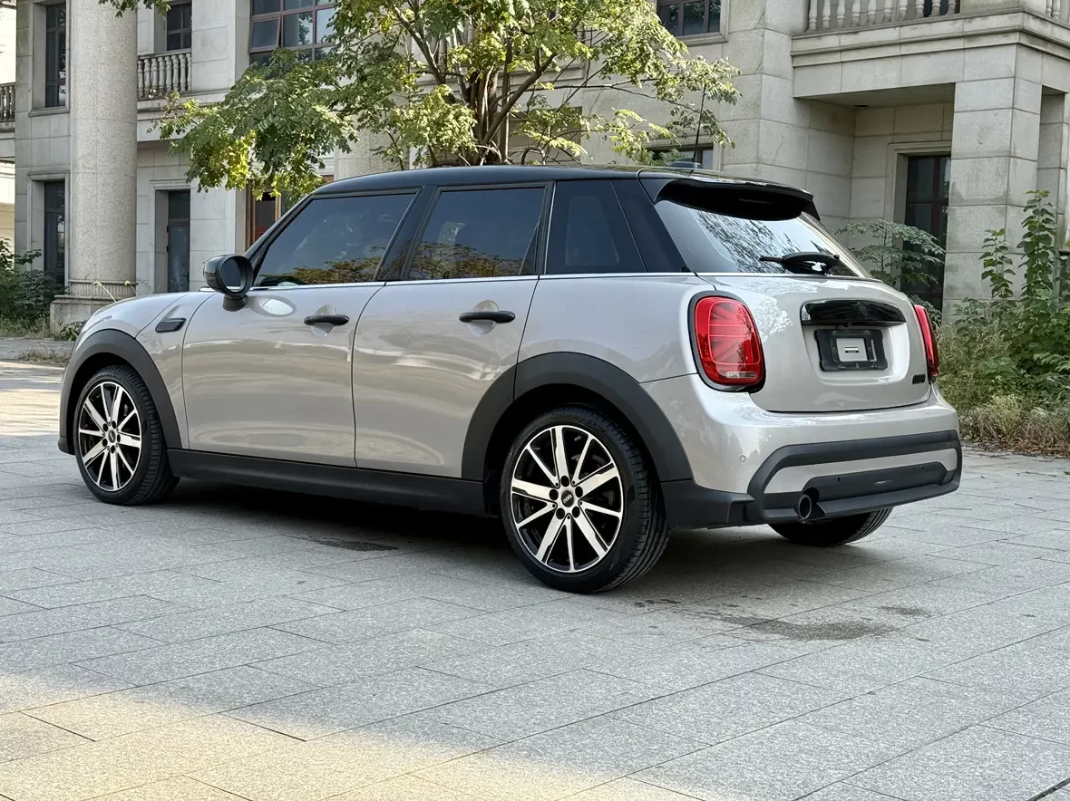 MINI 