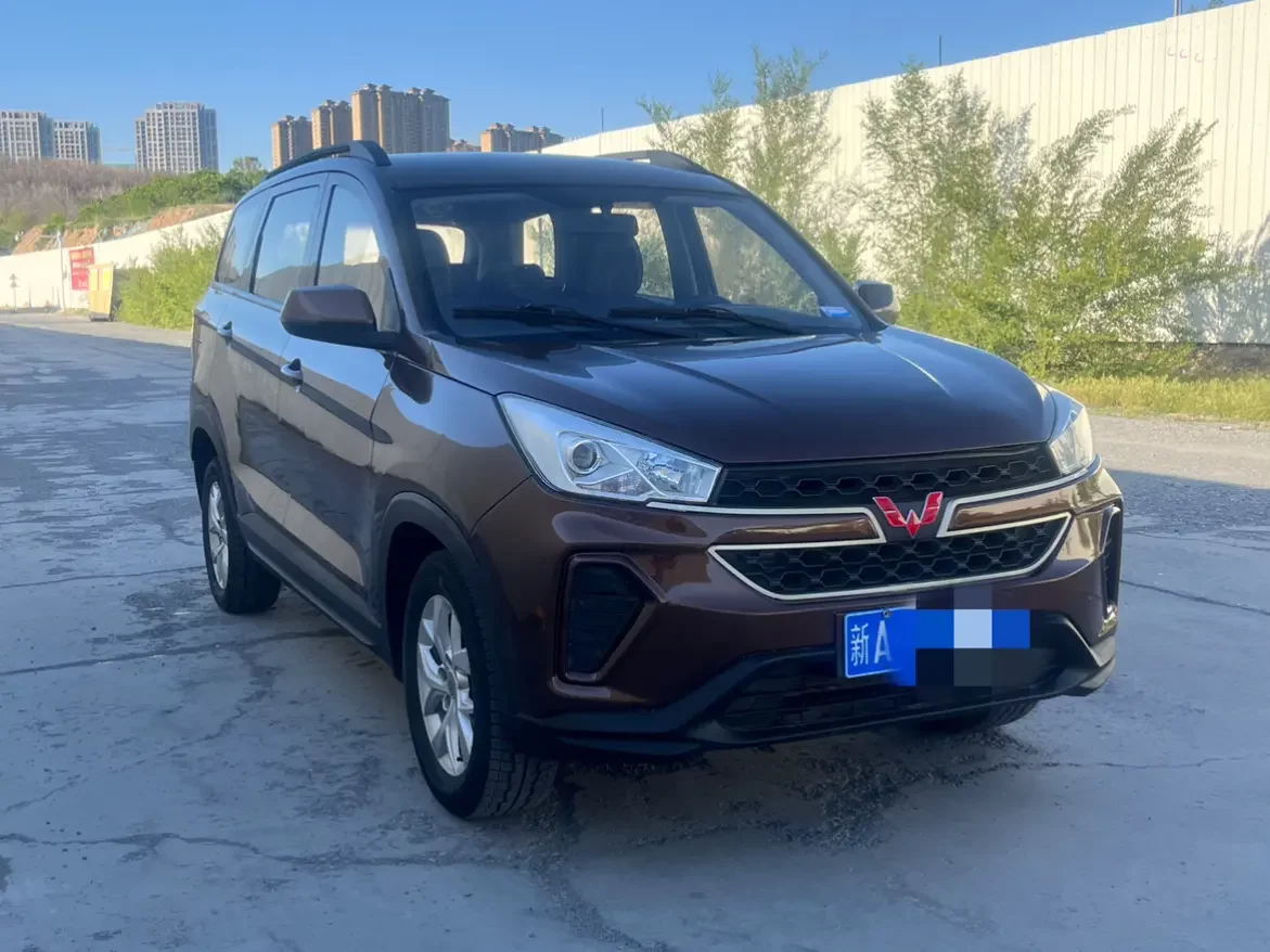 Wuling Hongguang S3