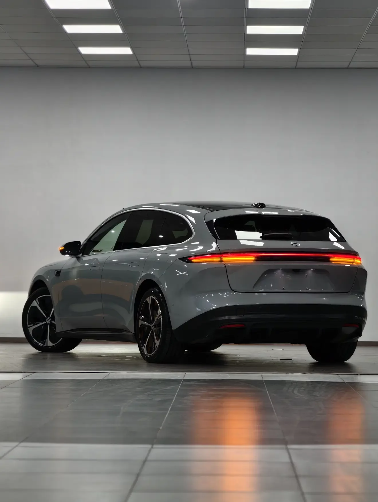 NIO ET5T