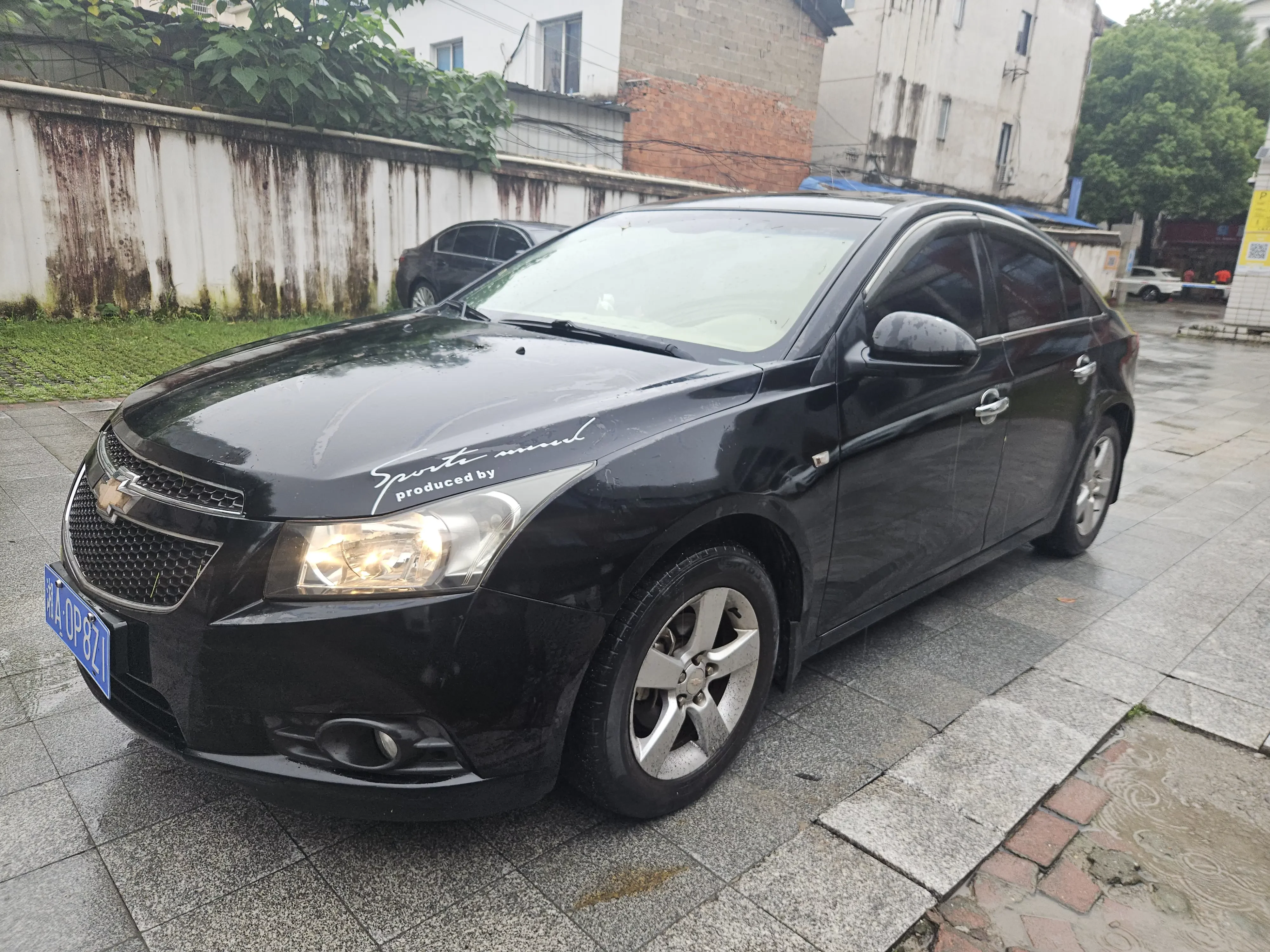 Chevrolet Monza (Cruze)  из Китая