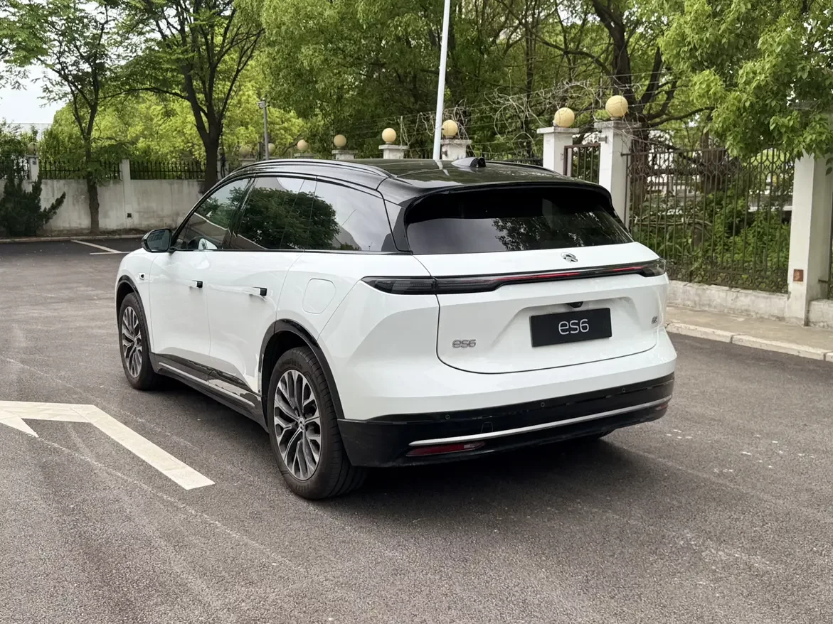 NIO ES6