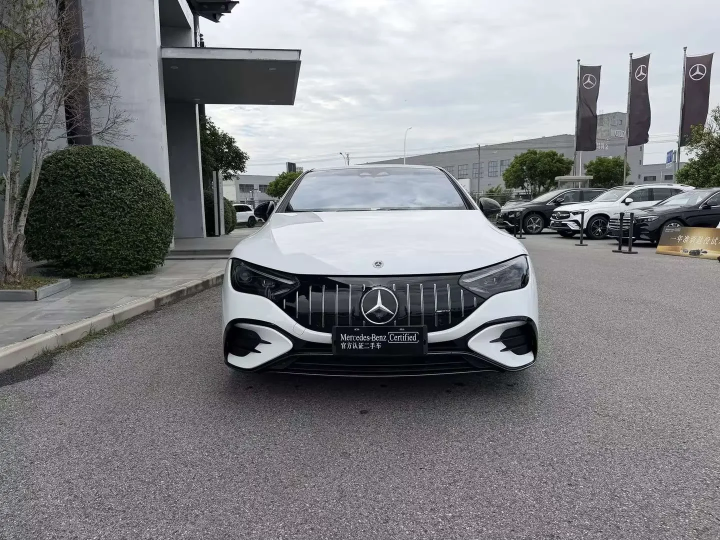 Mercedes-Benz EQE AMG