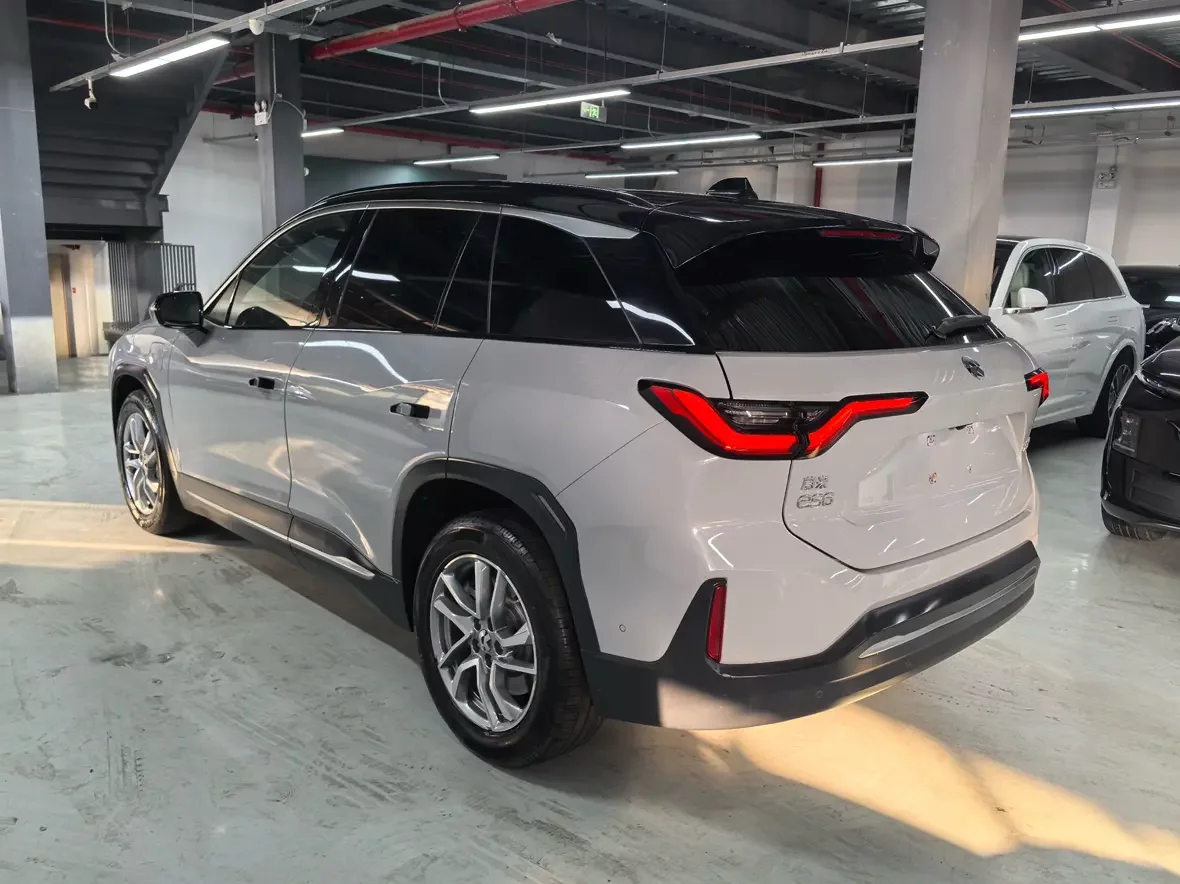 NIO ES6