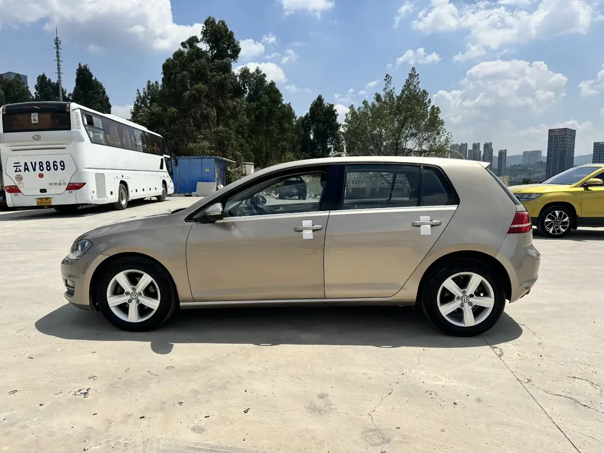 Volkswagen golf