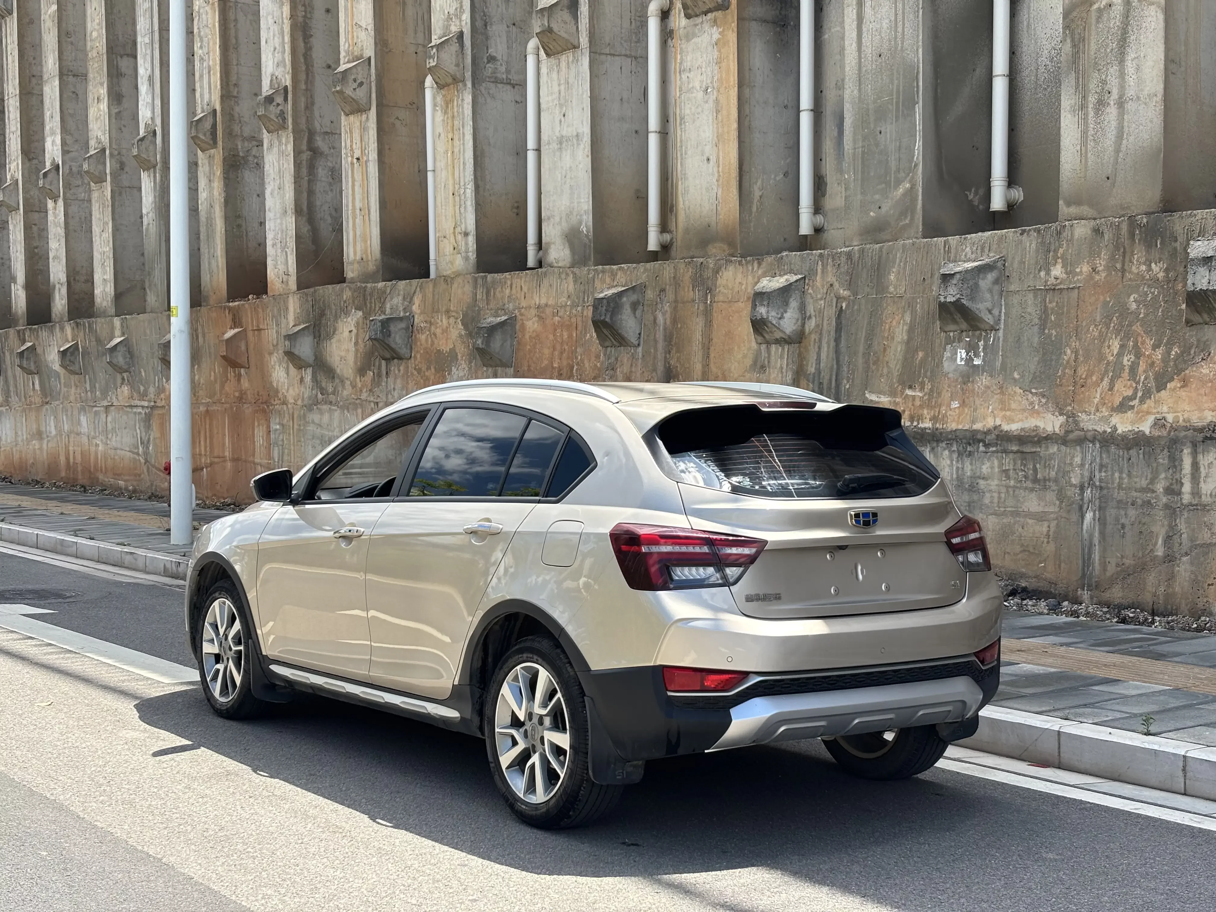 Geely Vision S1