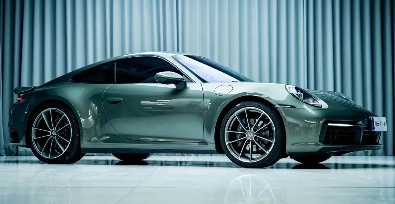 Porsche 911