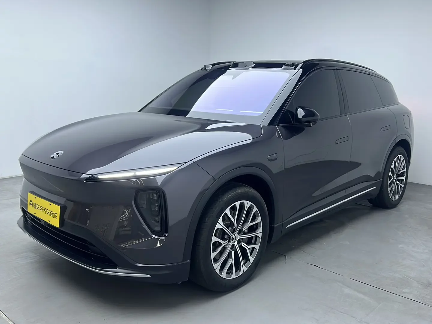 NIO ES6