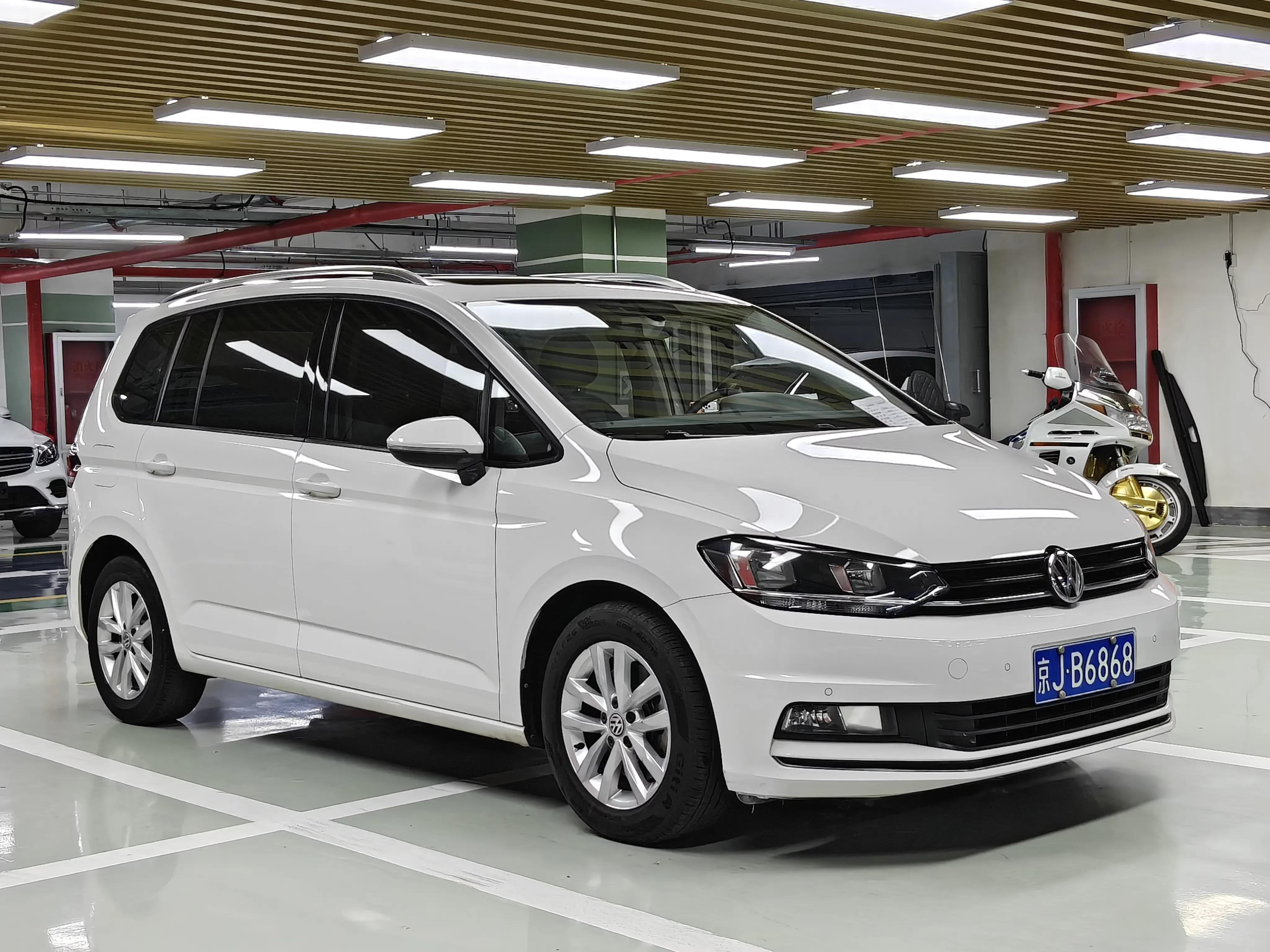 Volkswagen Touran L