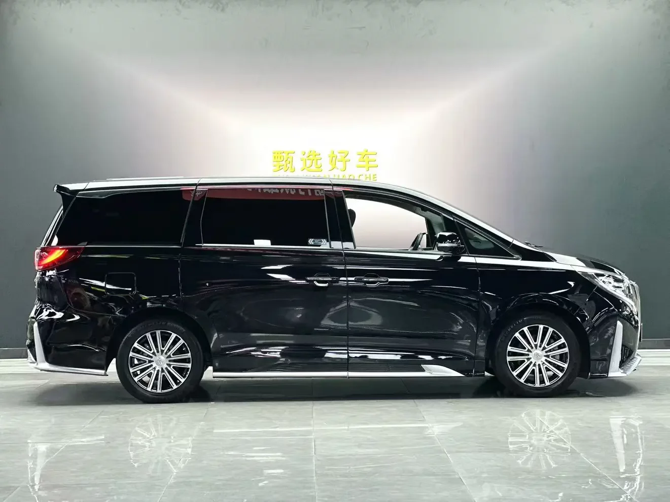 GAC Trumpchi M8