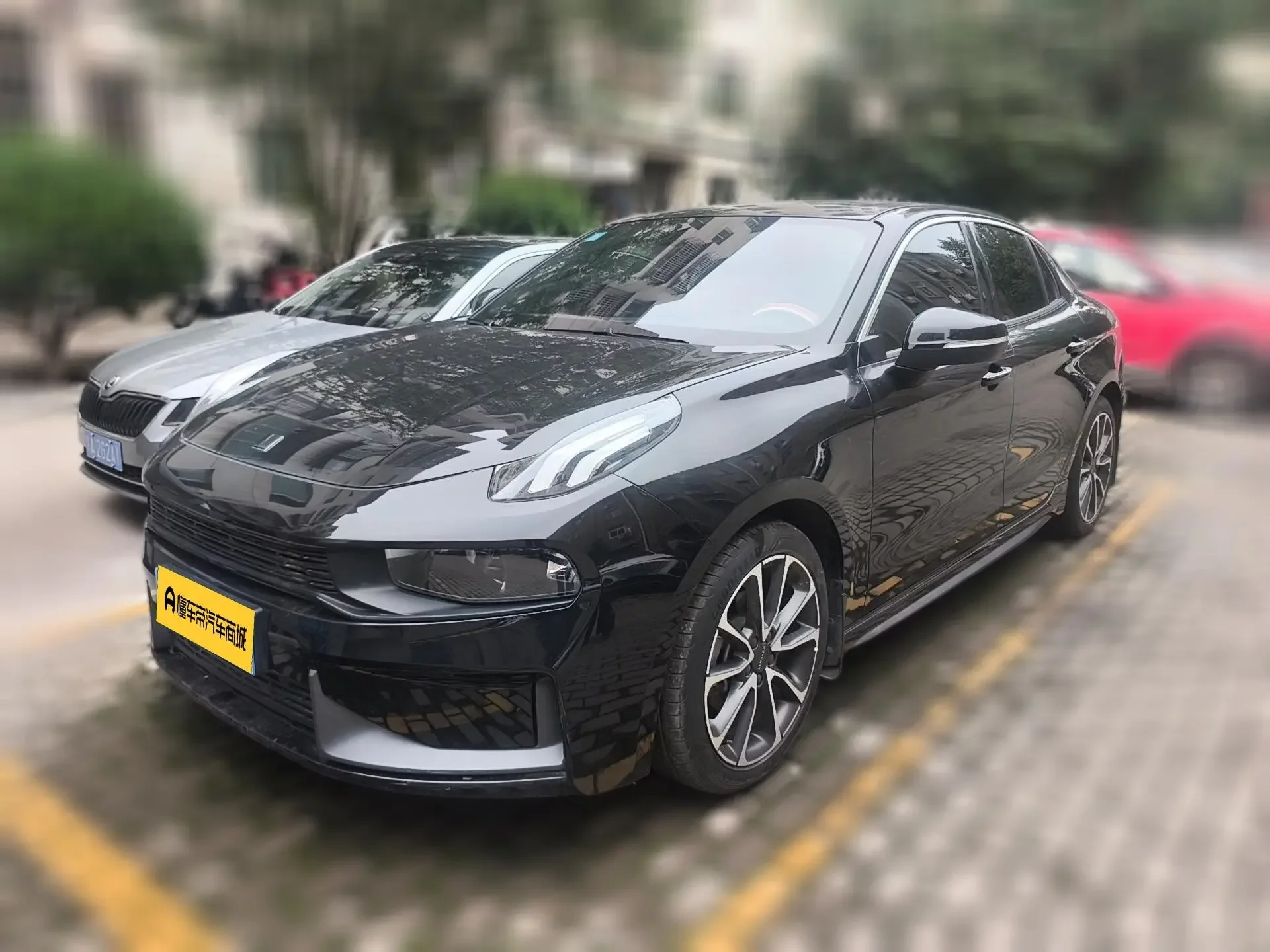 Lynk & Co 03