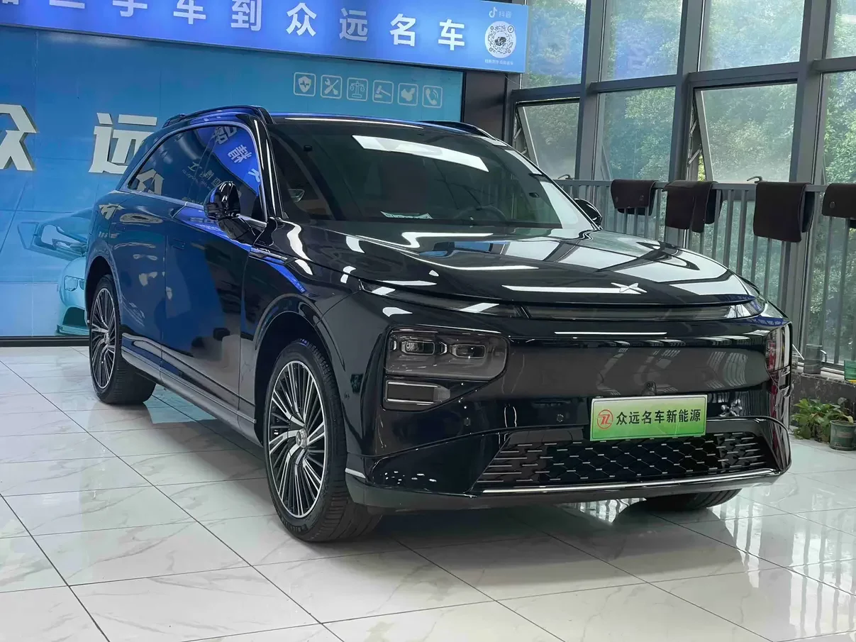 Xpeng G9