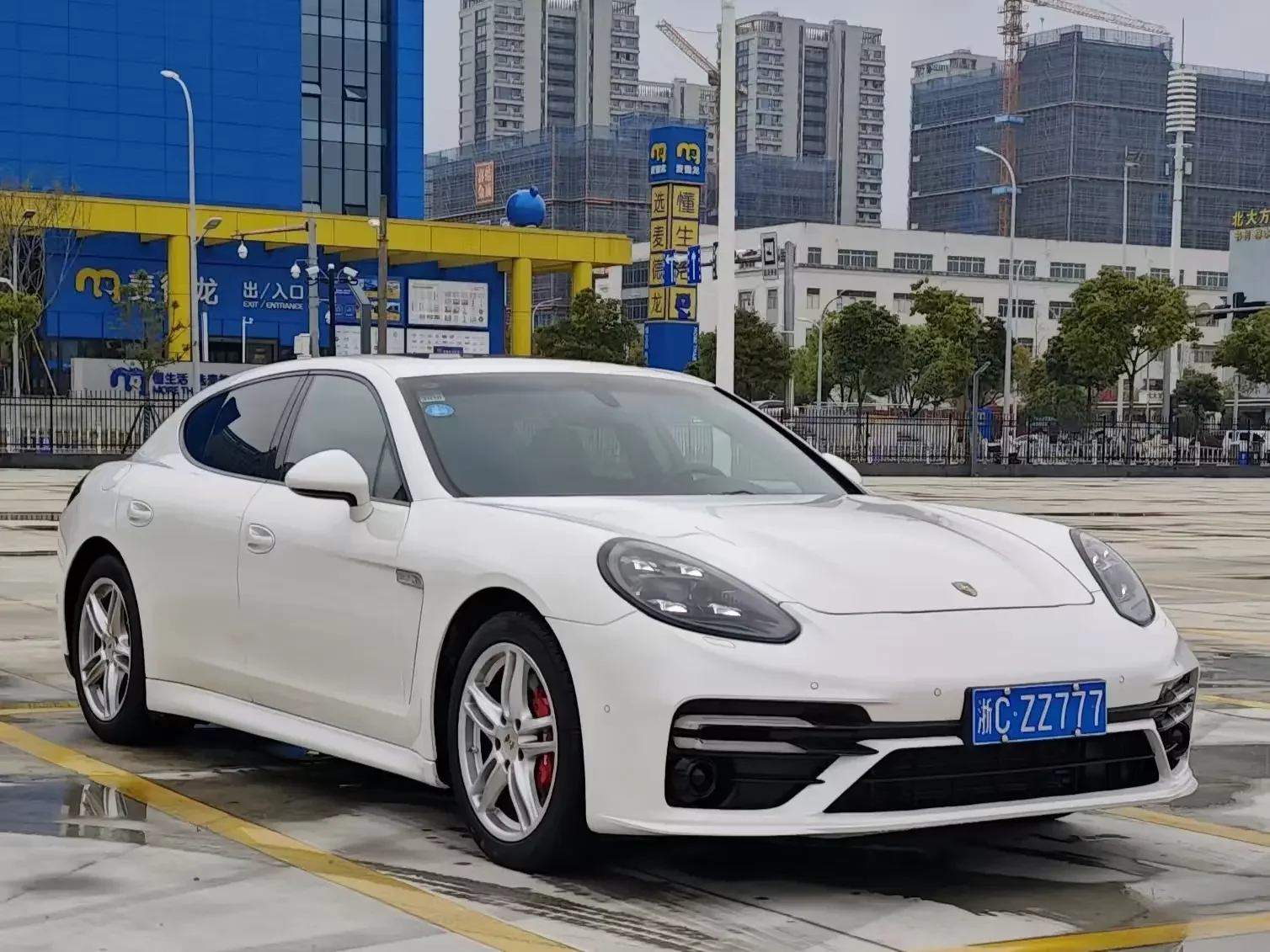 Porsche Panamera