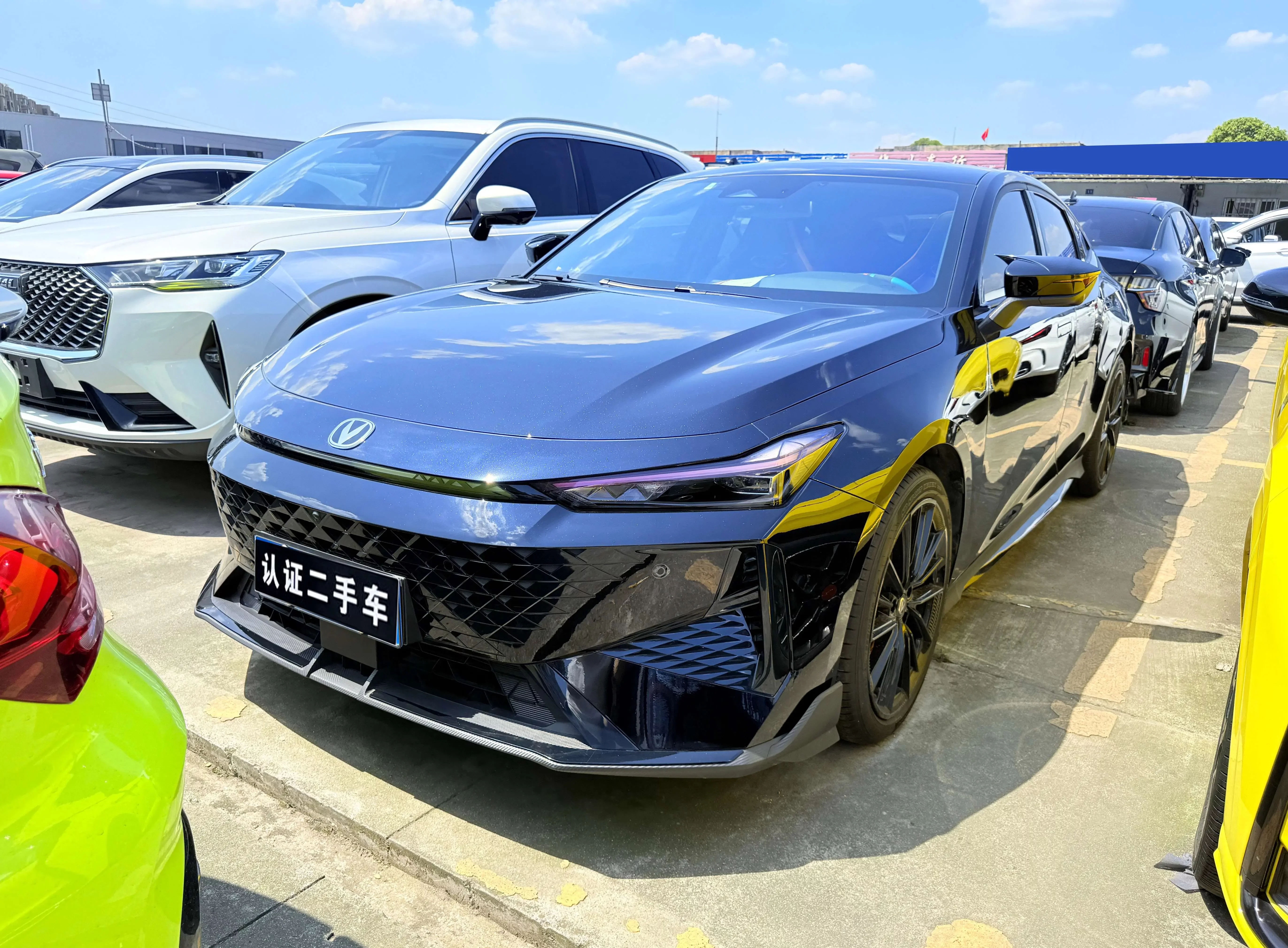 Changan UNI-V