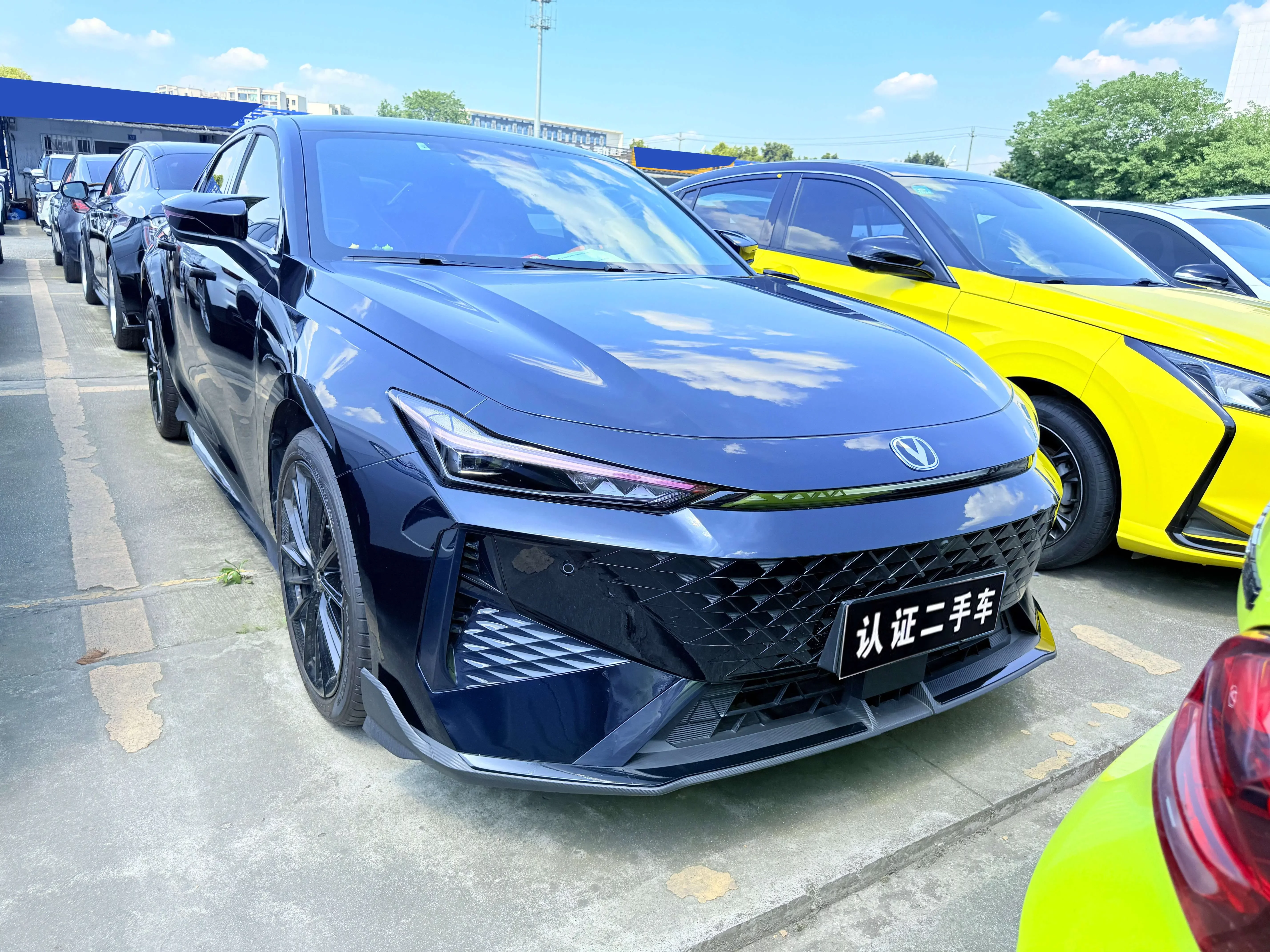 Changan UNI-V